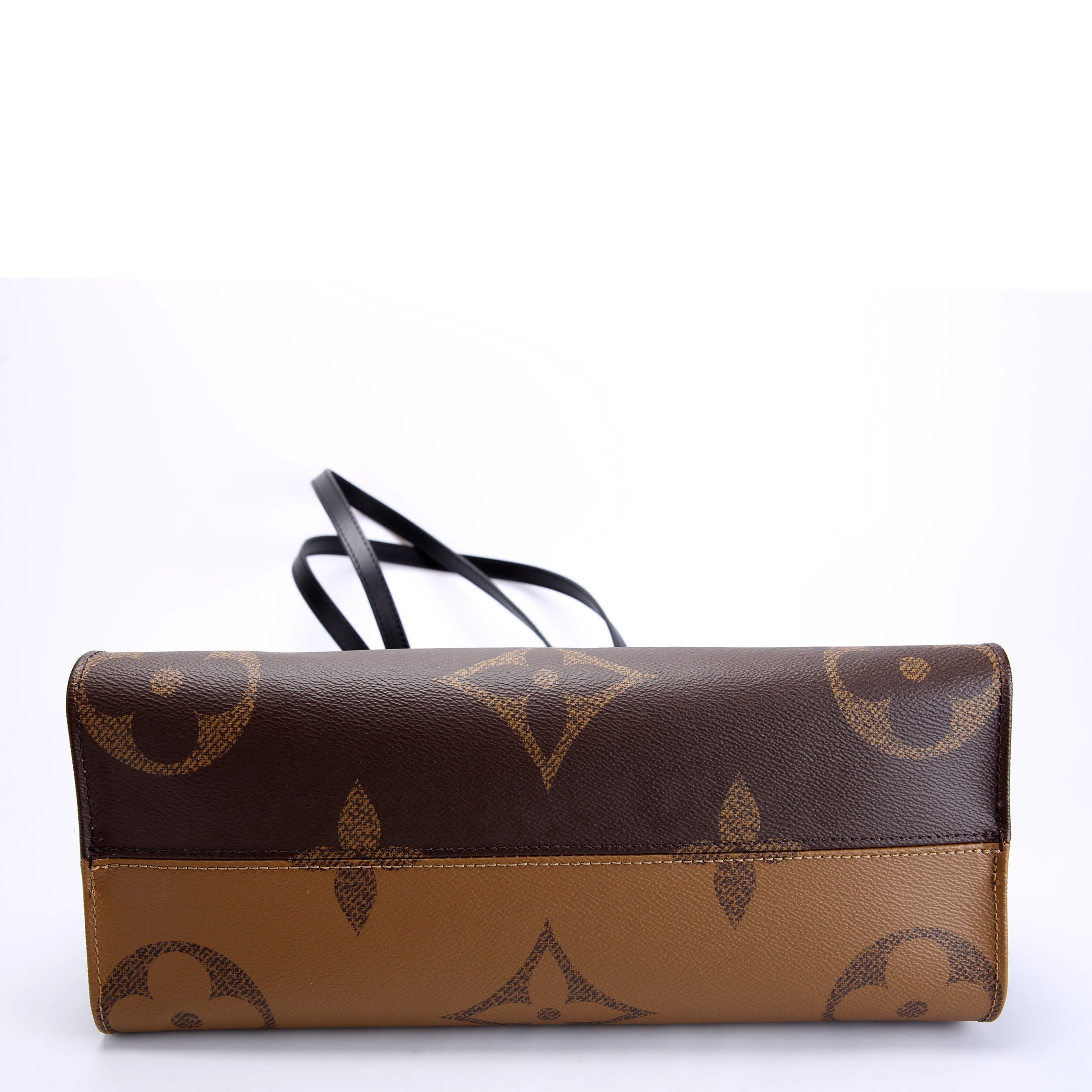 ONTHEGO MM Monogram Reversed Monogram