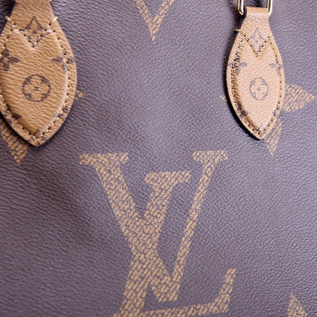 ONTHEGO MM Monogram Reversed Monogram