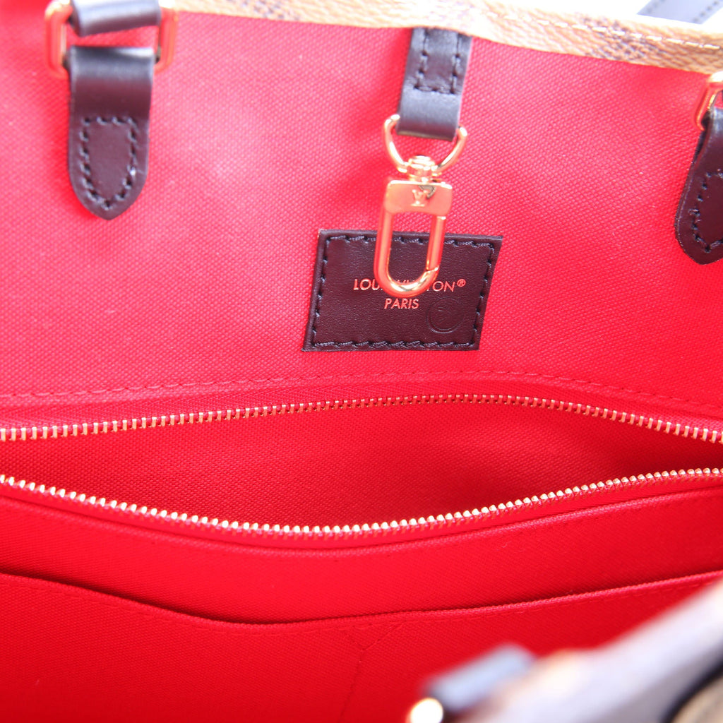 ONTHEGO MM Monogram Reversed Monogram