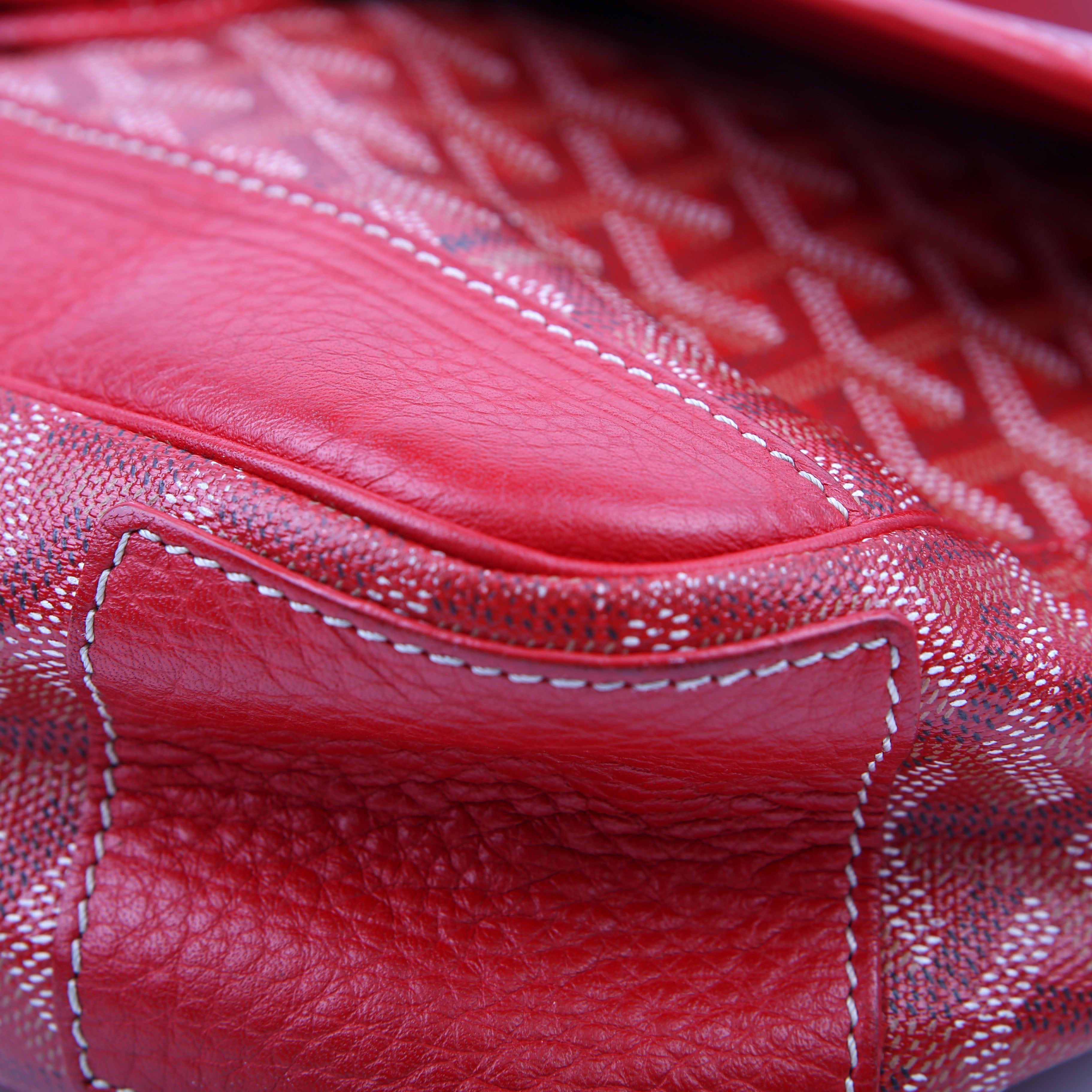 Grand Bleu MM Goyardine Red