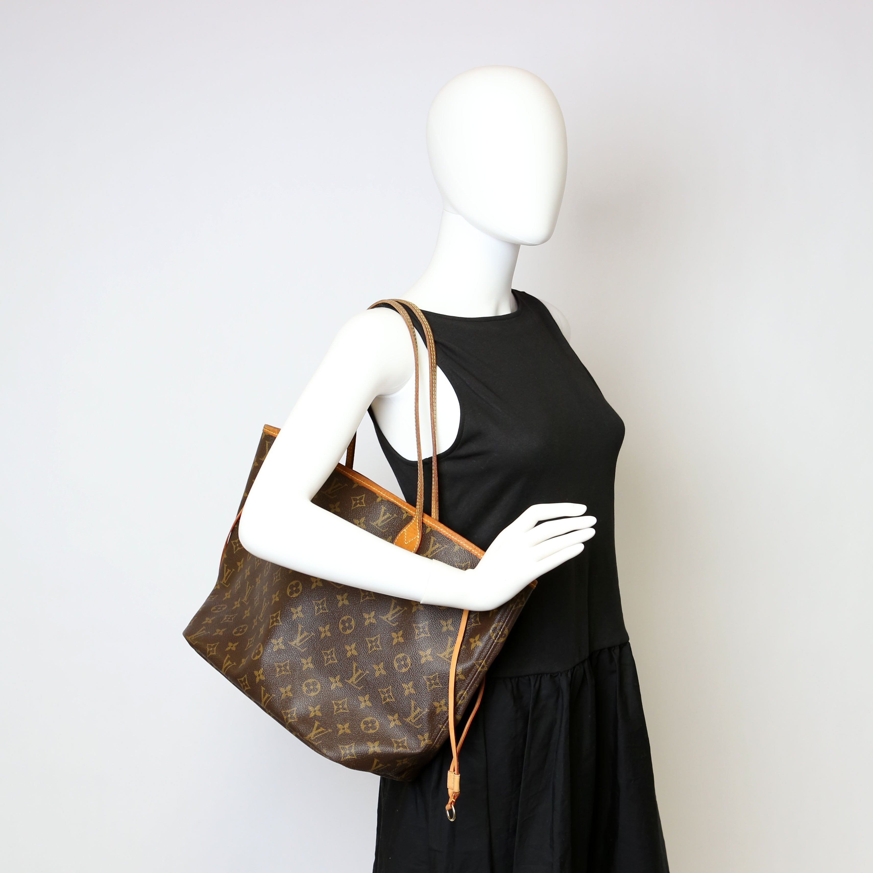 Neverfull MM Monogram