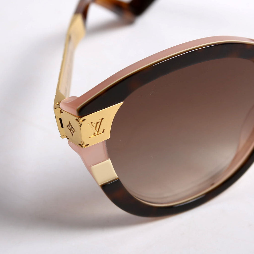 Z1858E Petit Soupcon Cat Eye