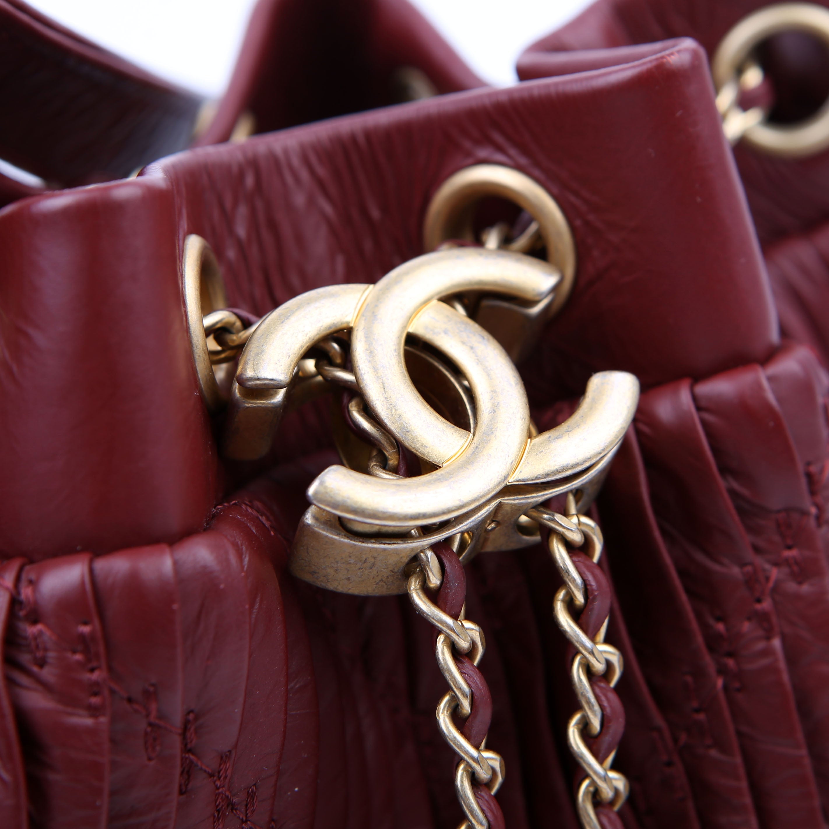 Coco Pleats Drawstring Bag 25M Maroon