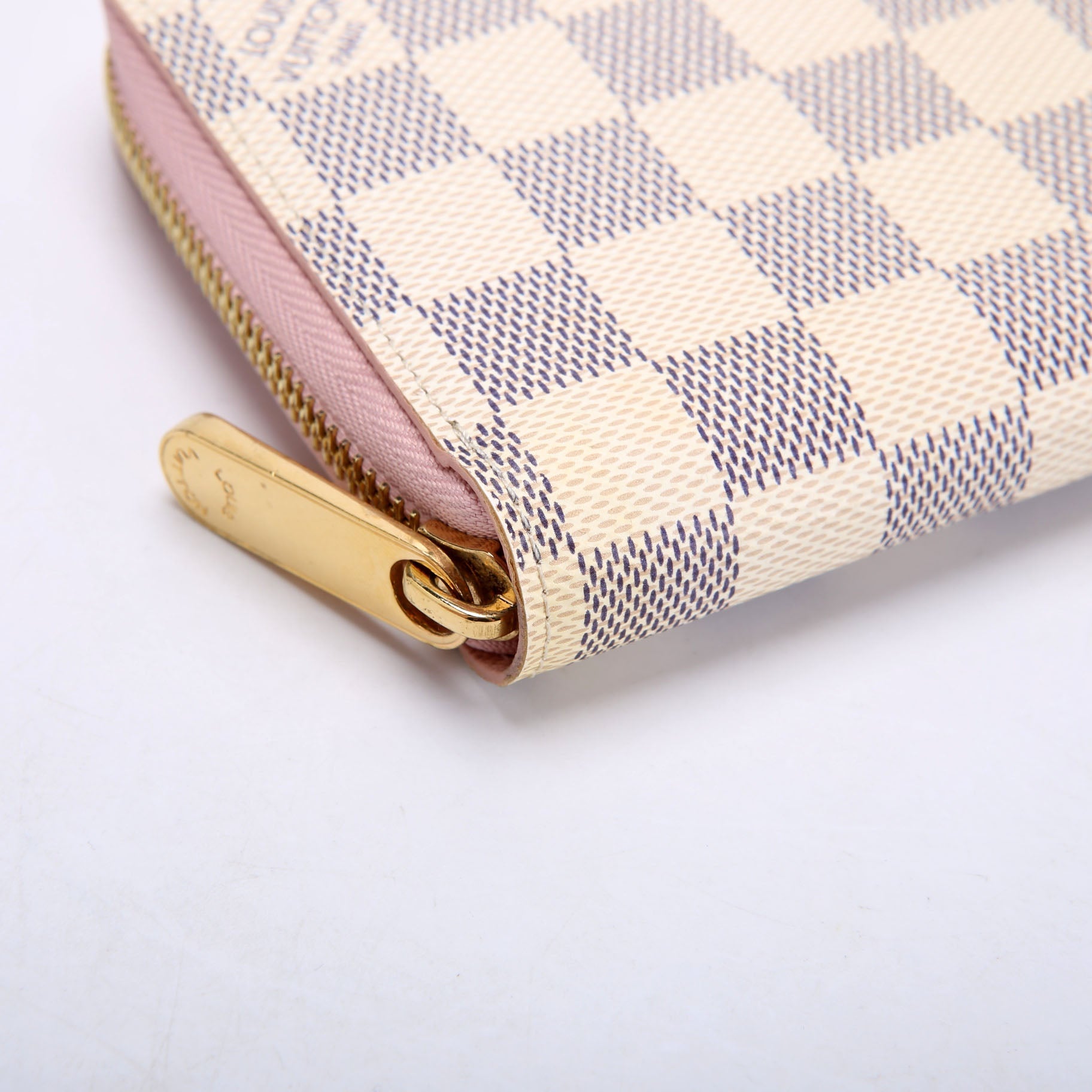 Zippy Wallet Damier Azur Pink