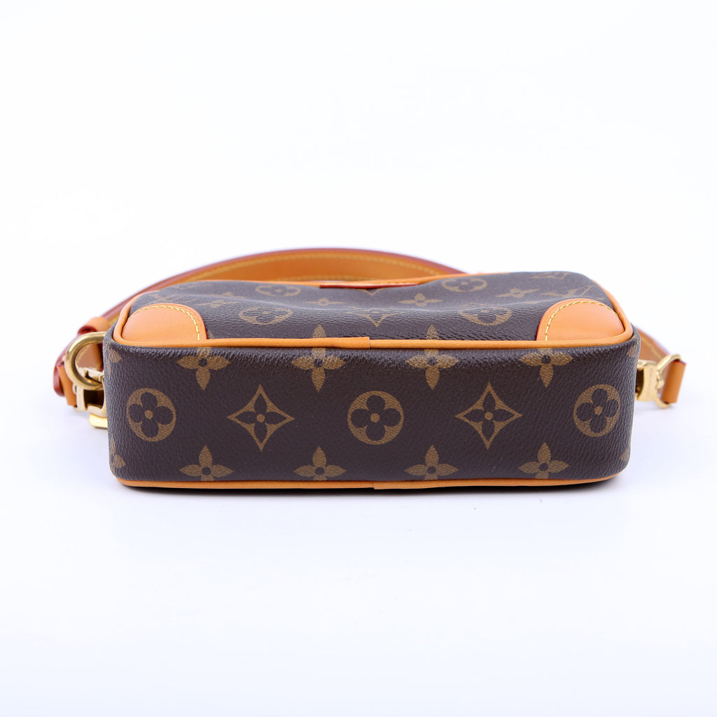 Trocadero Wearable Wallet Monogram