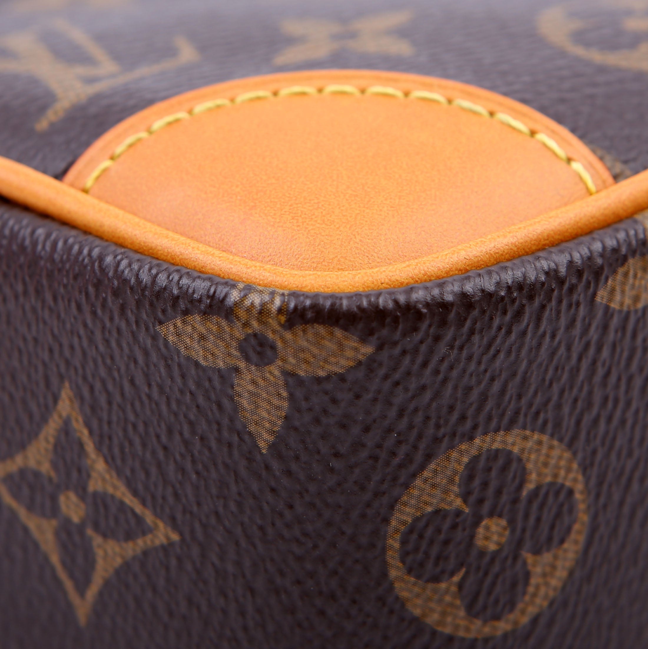 Trocadero Wearable Wallet Monogram