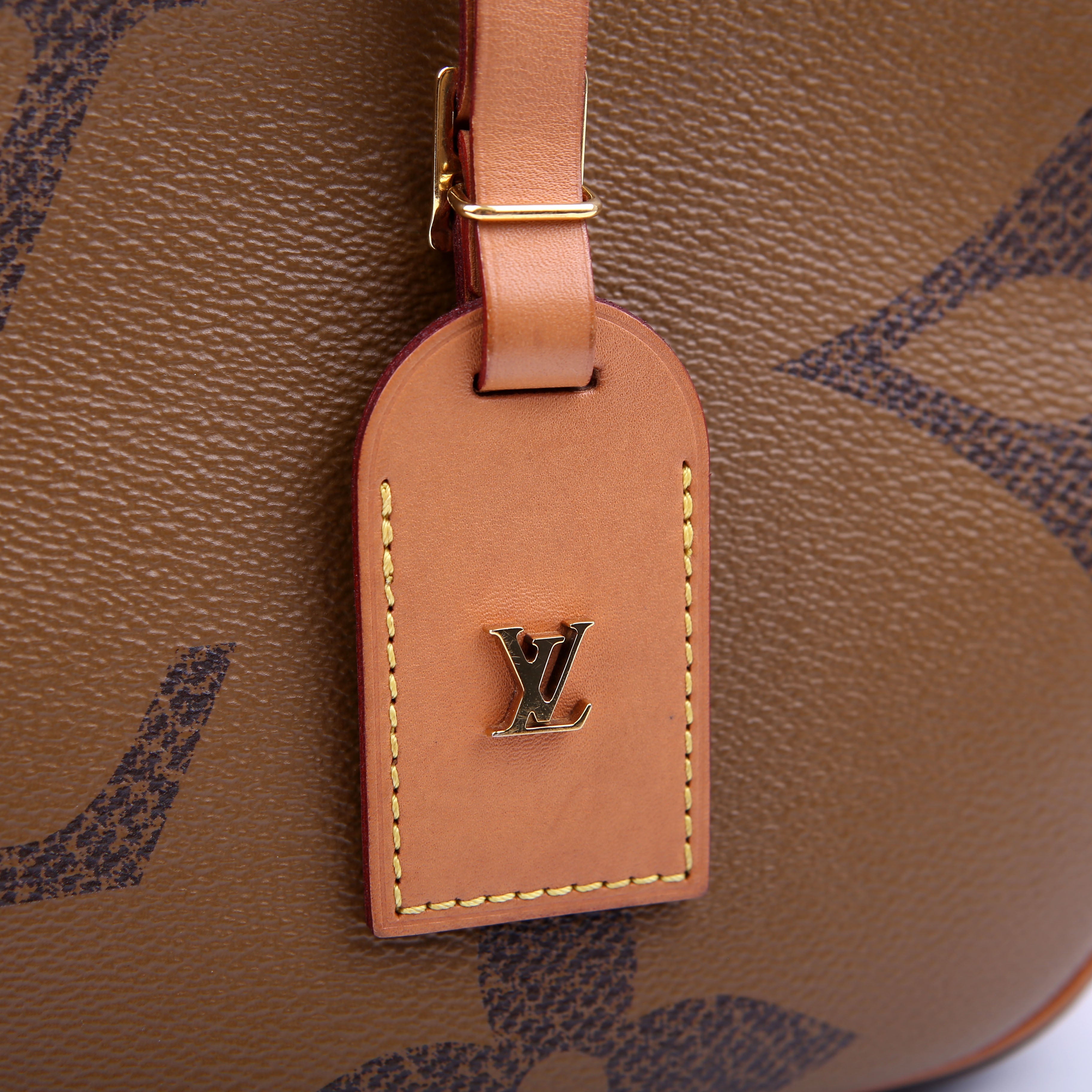 Boite Chapeau Reverse Giant Monogram