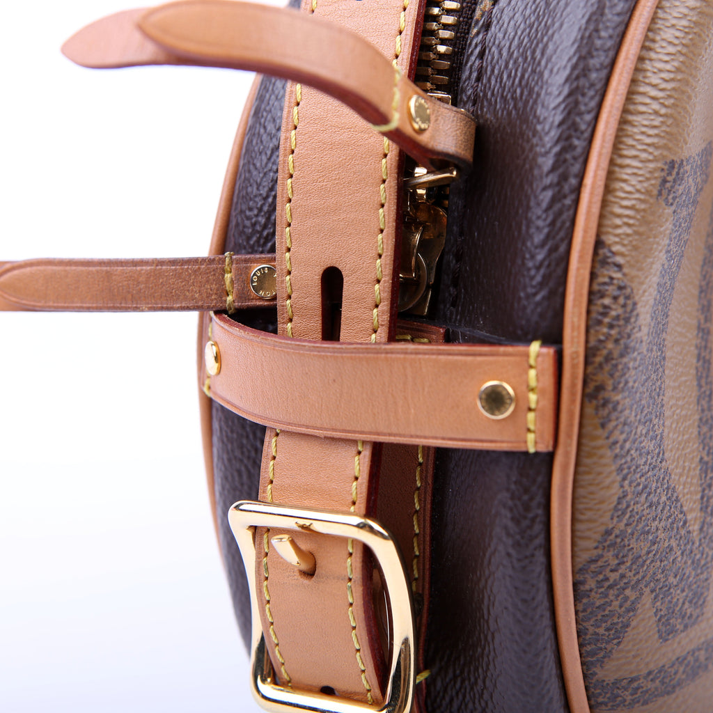 Boite Chapeau Reverse Giant Monogram