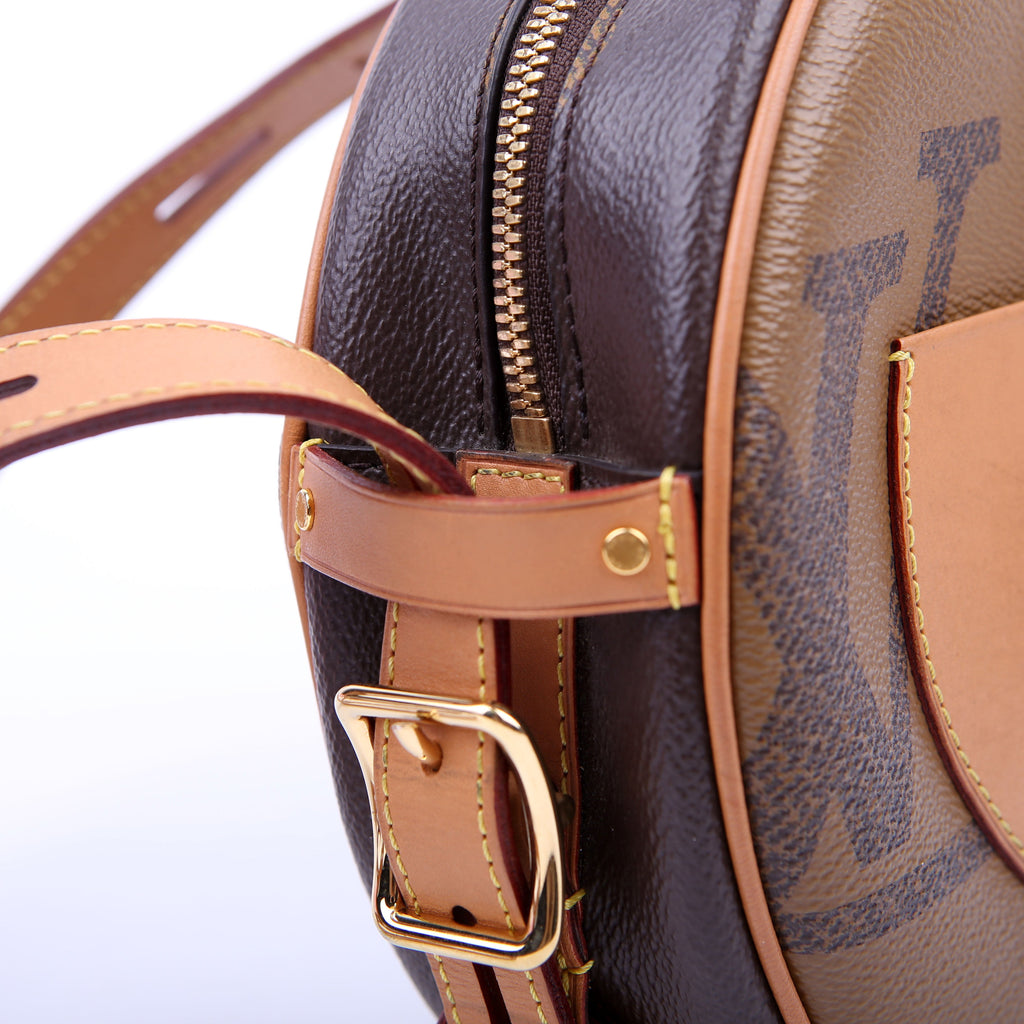 Boite Chapeau Reverse Giant Monogram