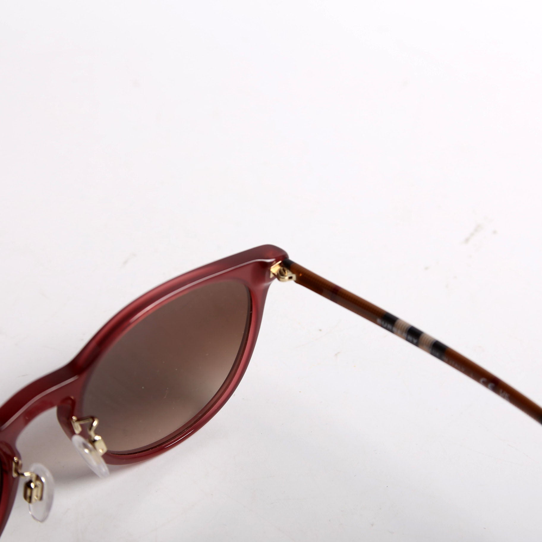 B4380 Bordeaux Round Sunglasses Plum