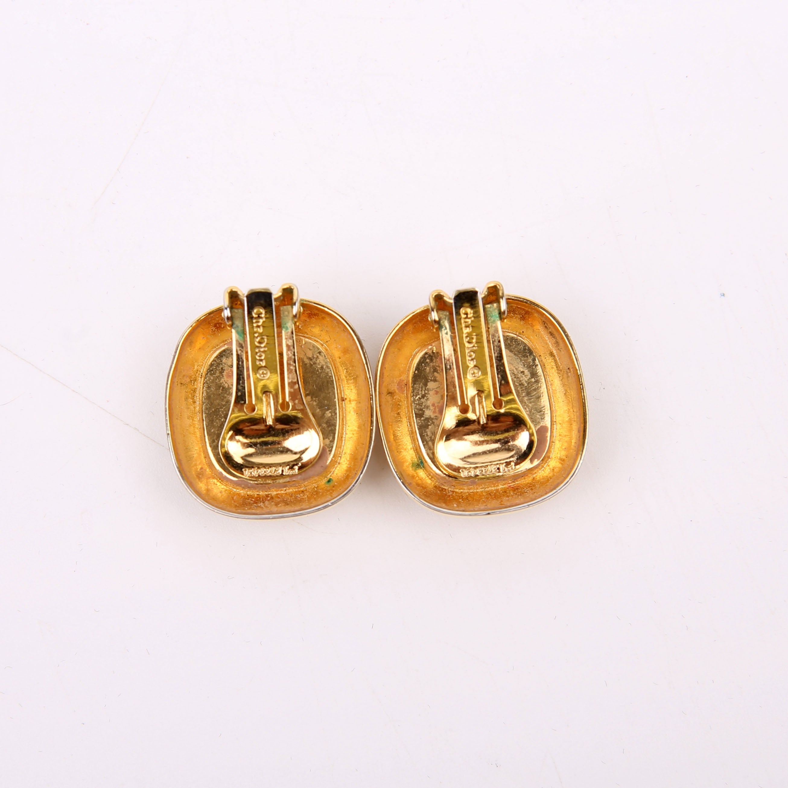 Resin Clip-Ons Vintage Earrings