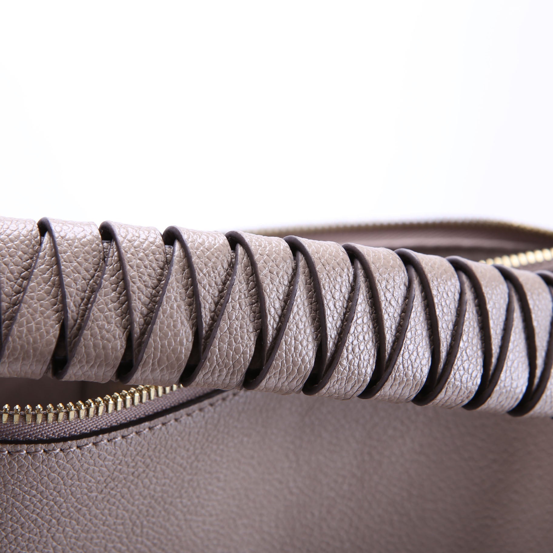 Maida Hobo Empreinte Taupe