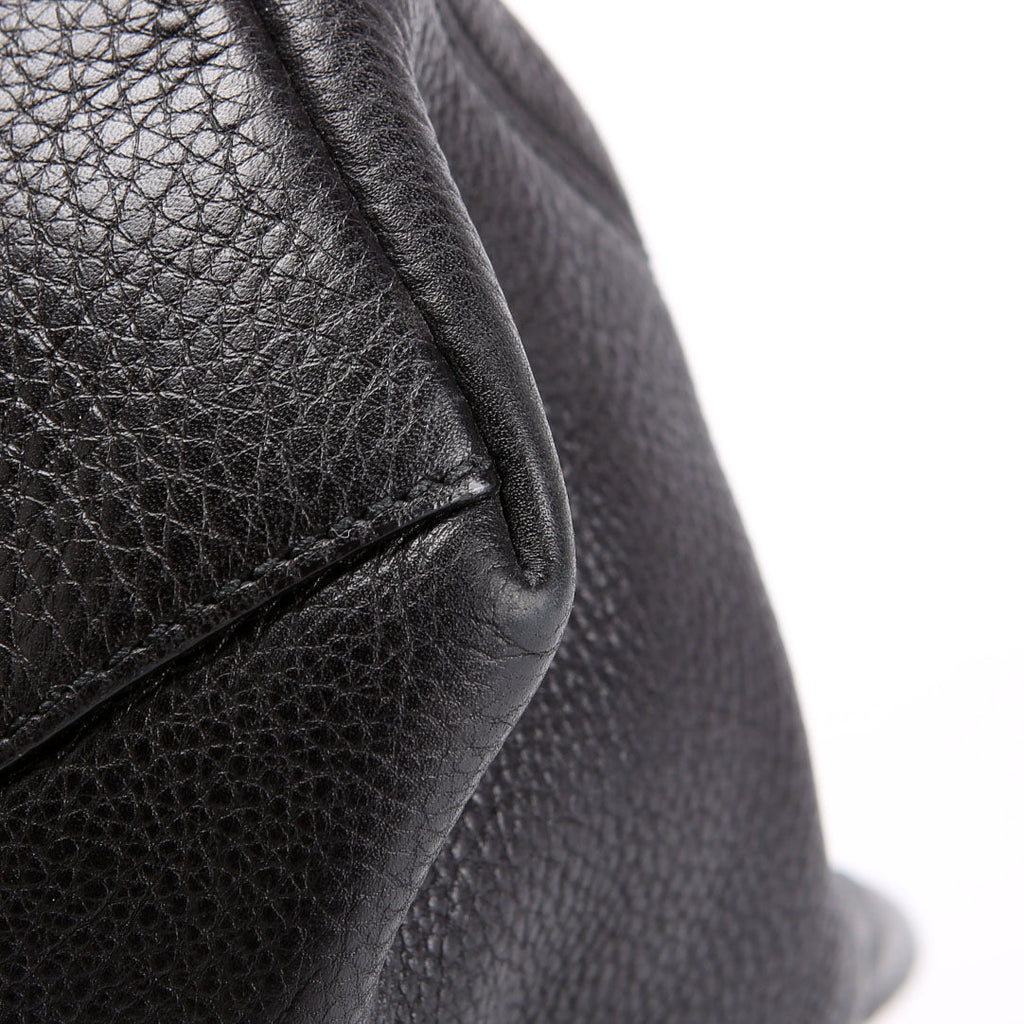 308982 Soho Leather Shoulder Medium Black/Gold
