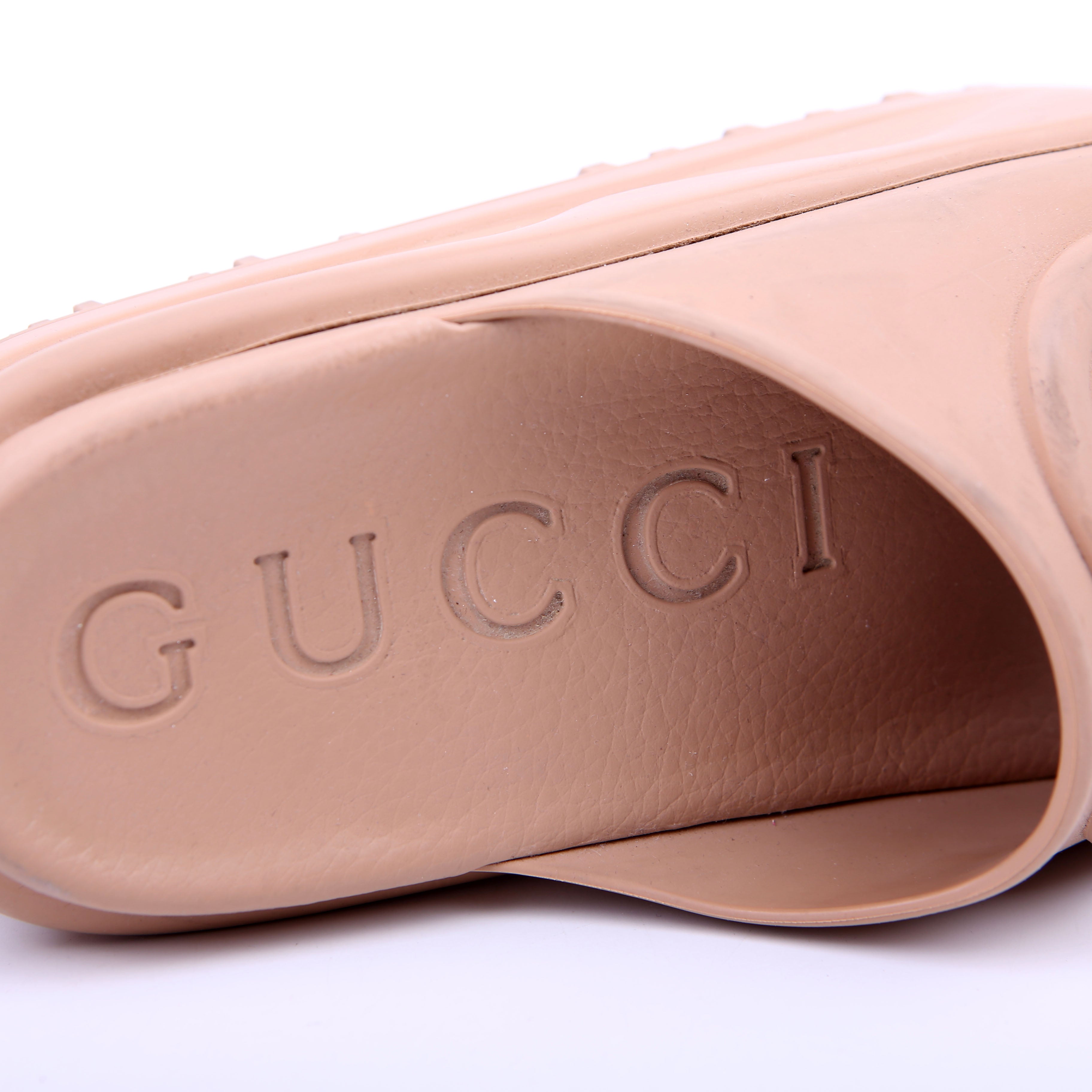 Gucci Interlocking GG Rubber Slides Size 36 Tan