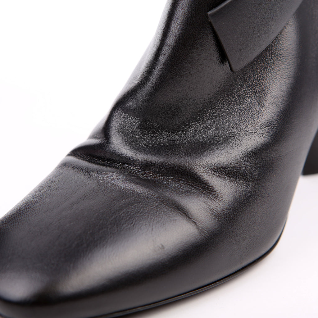 Belted Silhouette Leather Boots Size 39 Black