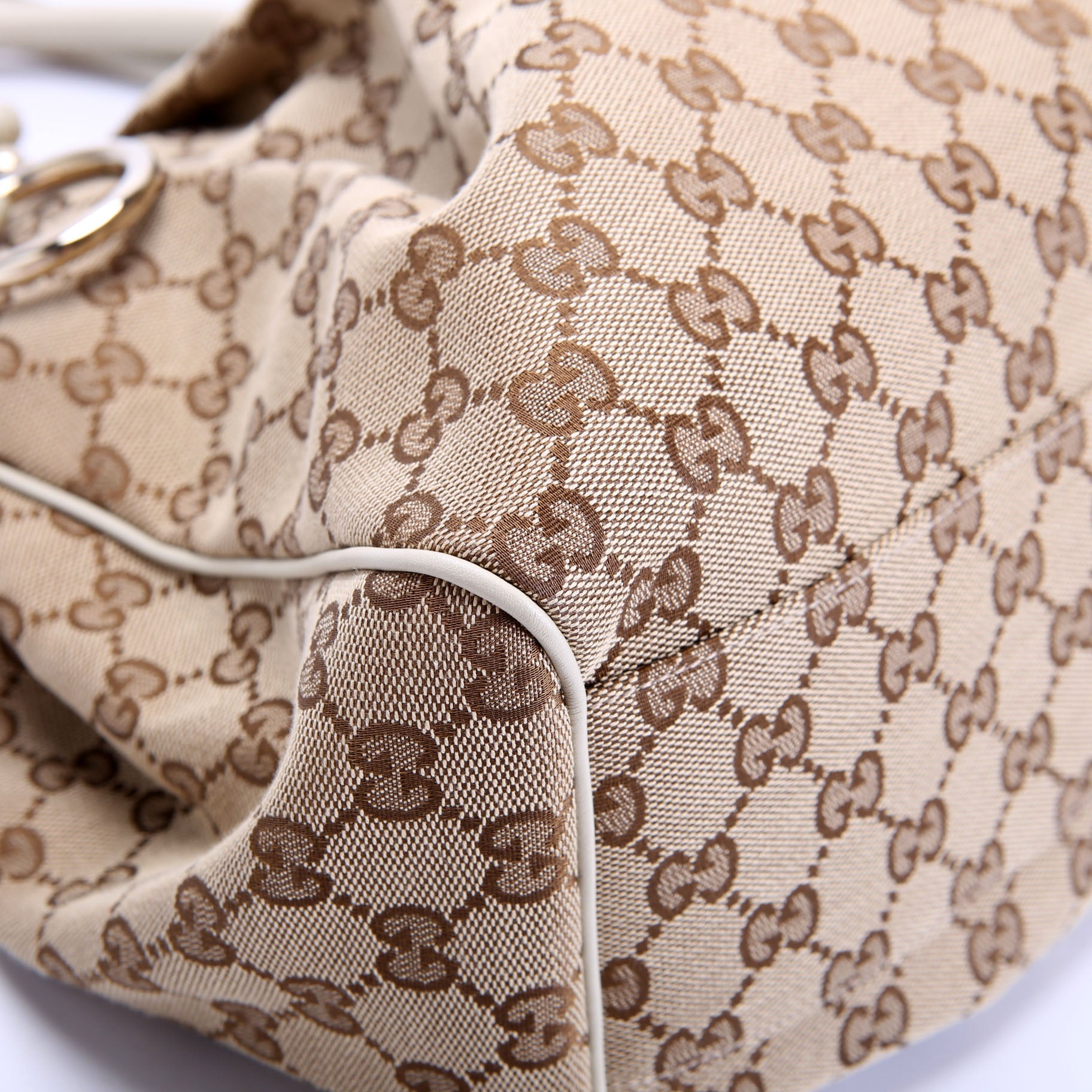 211944 Sukey GG Canvas Medium Beige/Tan