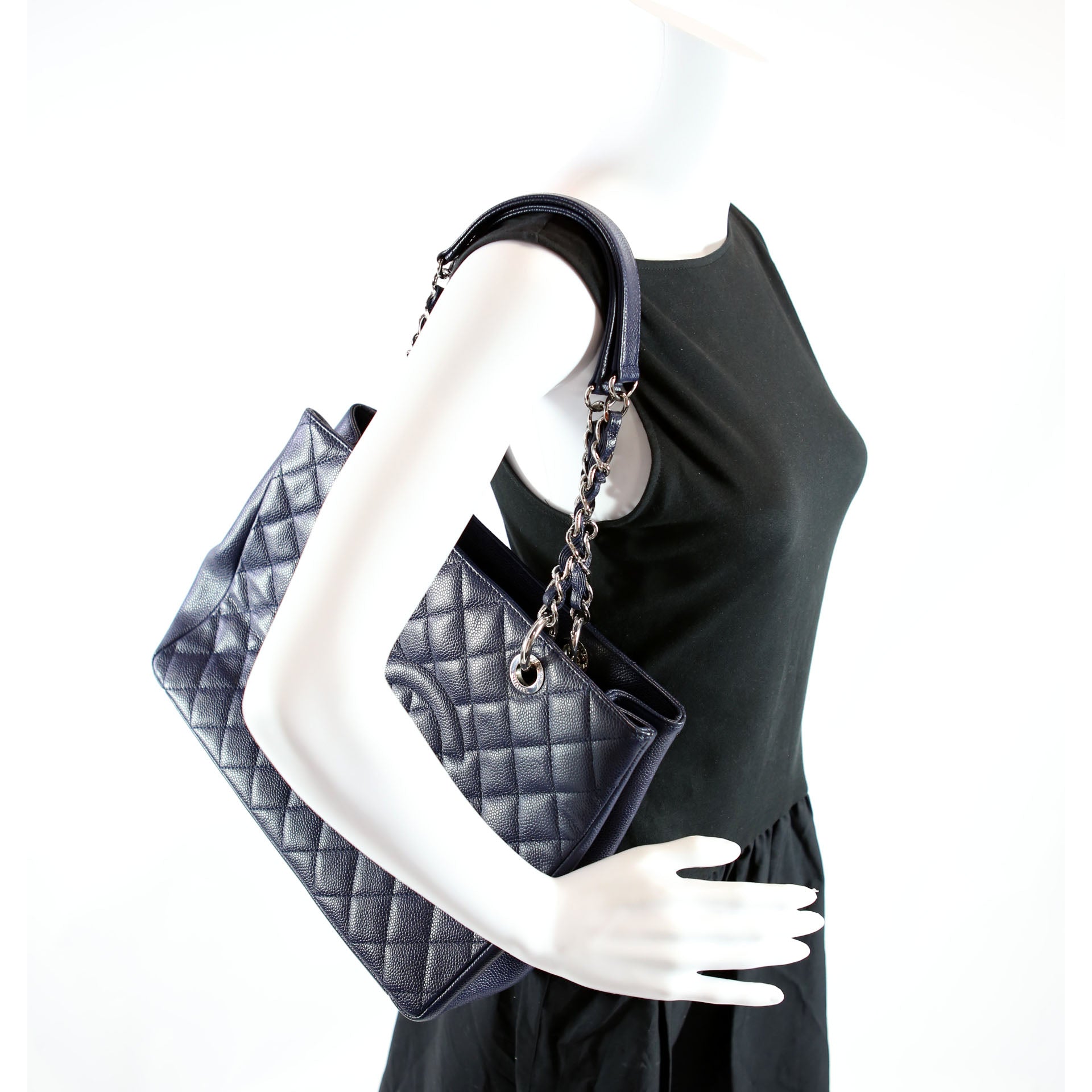 Grand Shopping Tote Caviar 18M Navy/Silver