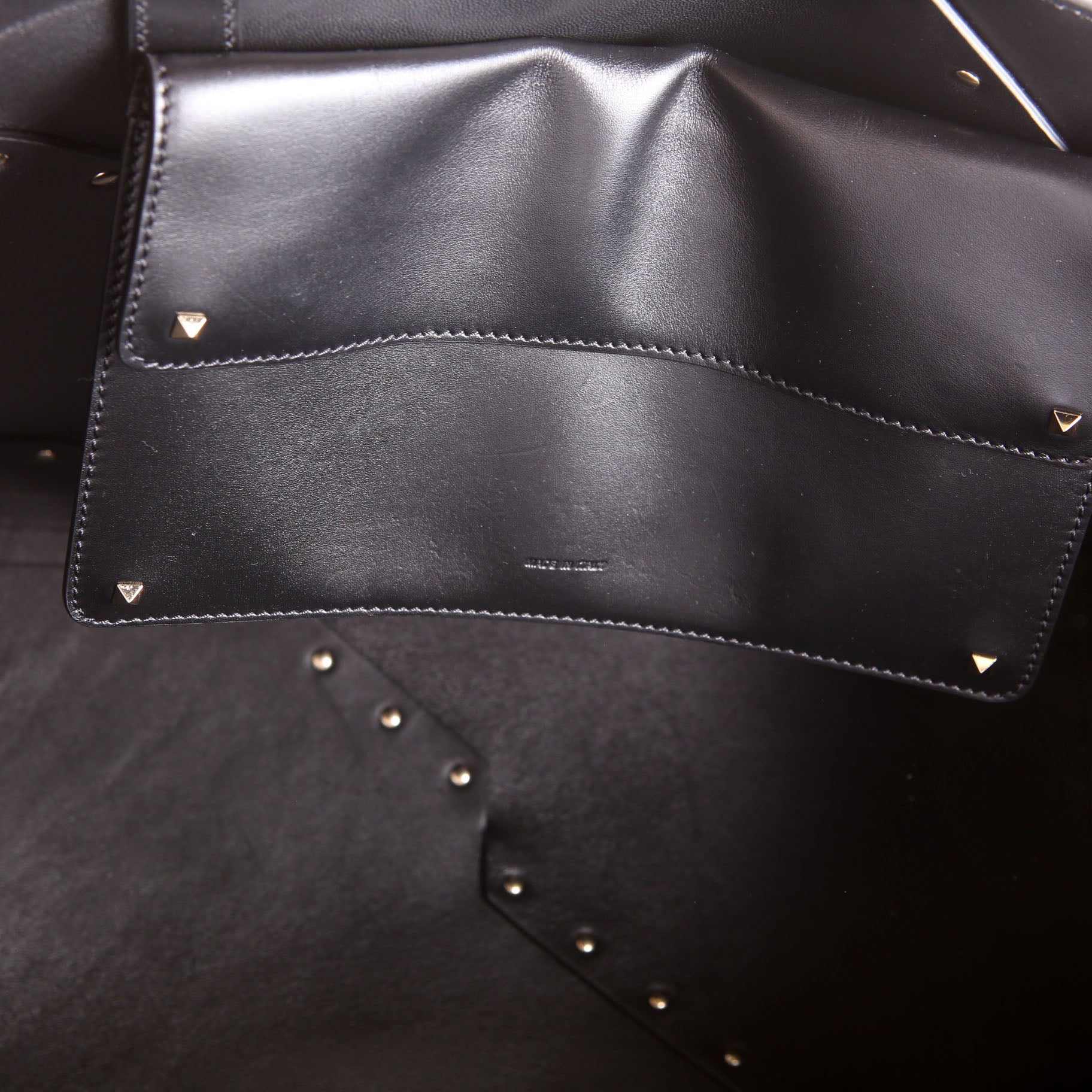Rockstud Wispy Tote Suede/Leather Black