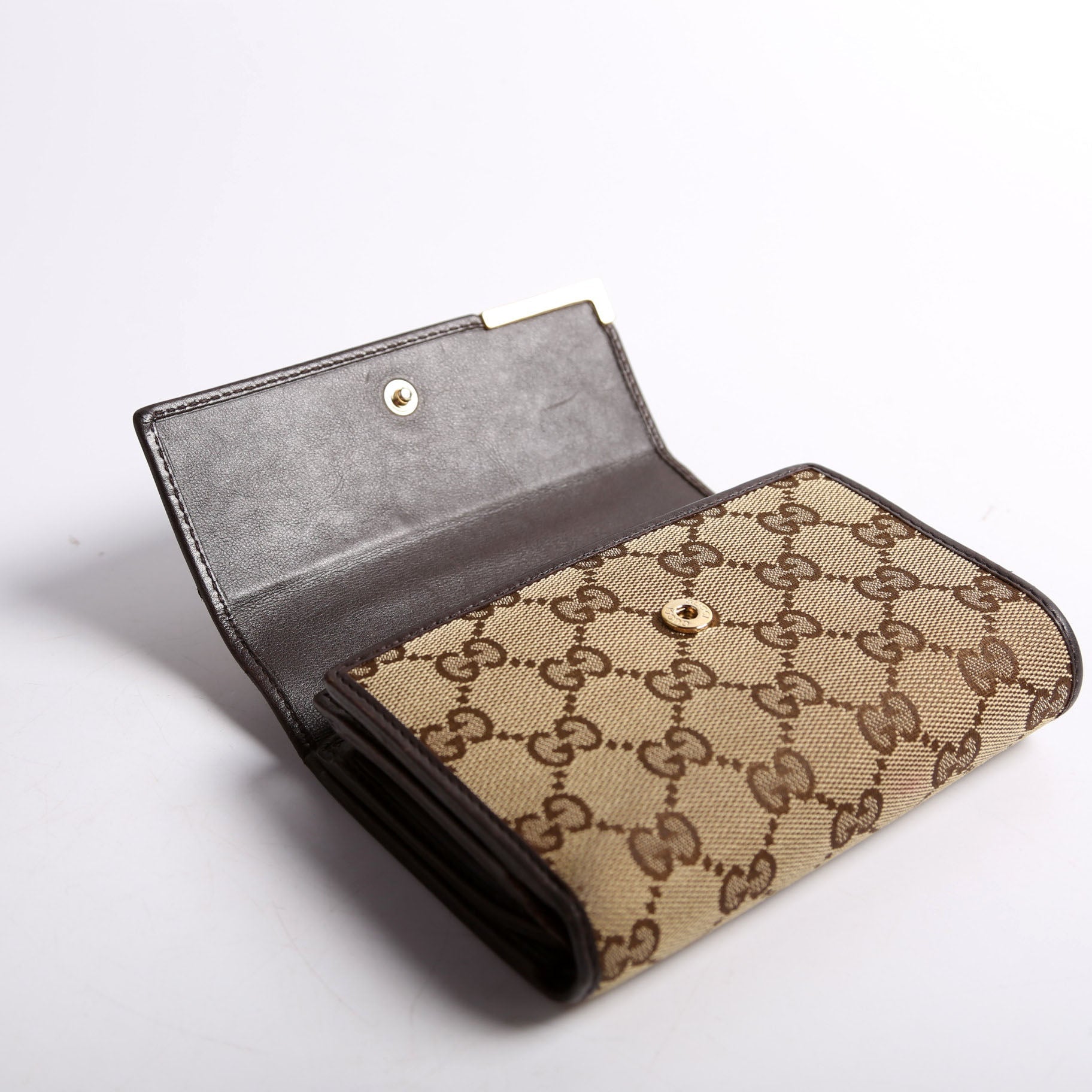 256935 GG Canvas Tri-Fold Compact Wallet