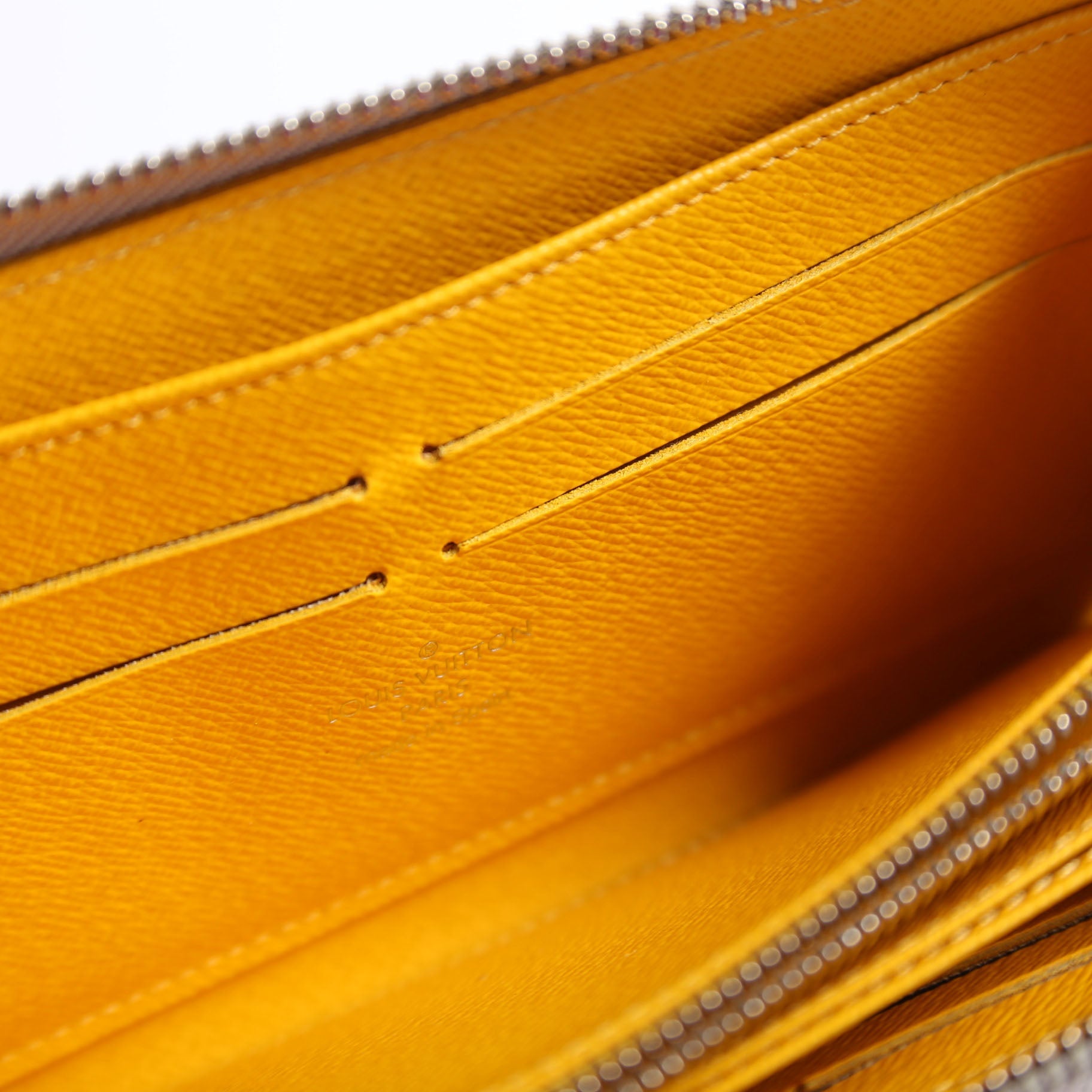 Zippy Wallet Epi Gray/Yellow