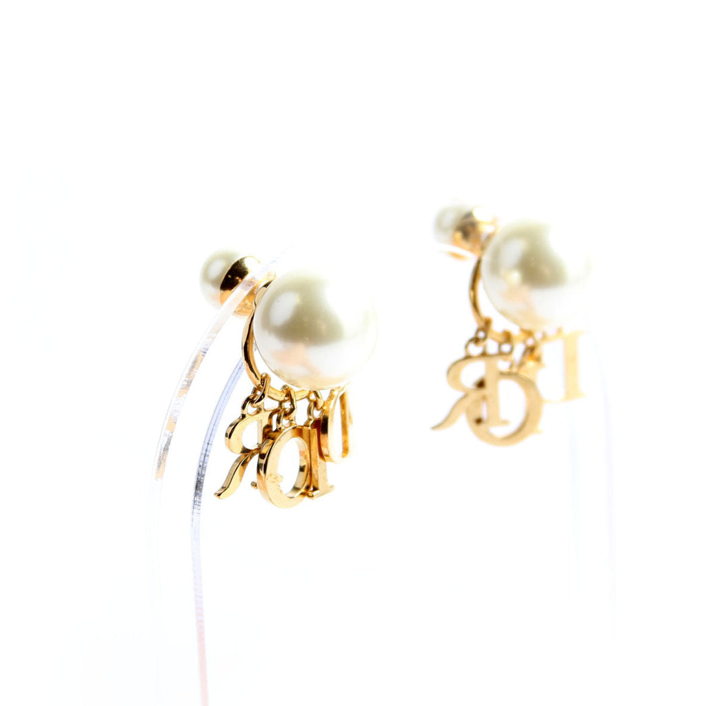 Tribales Resin Pearl Dangle Earrings