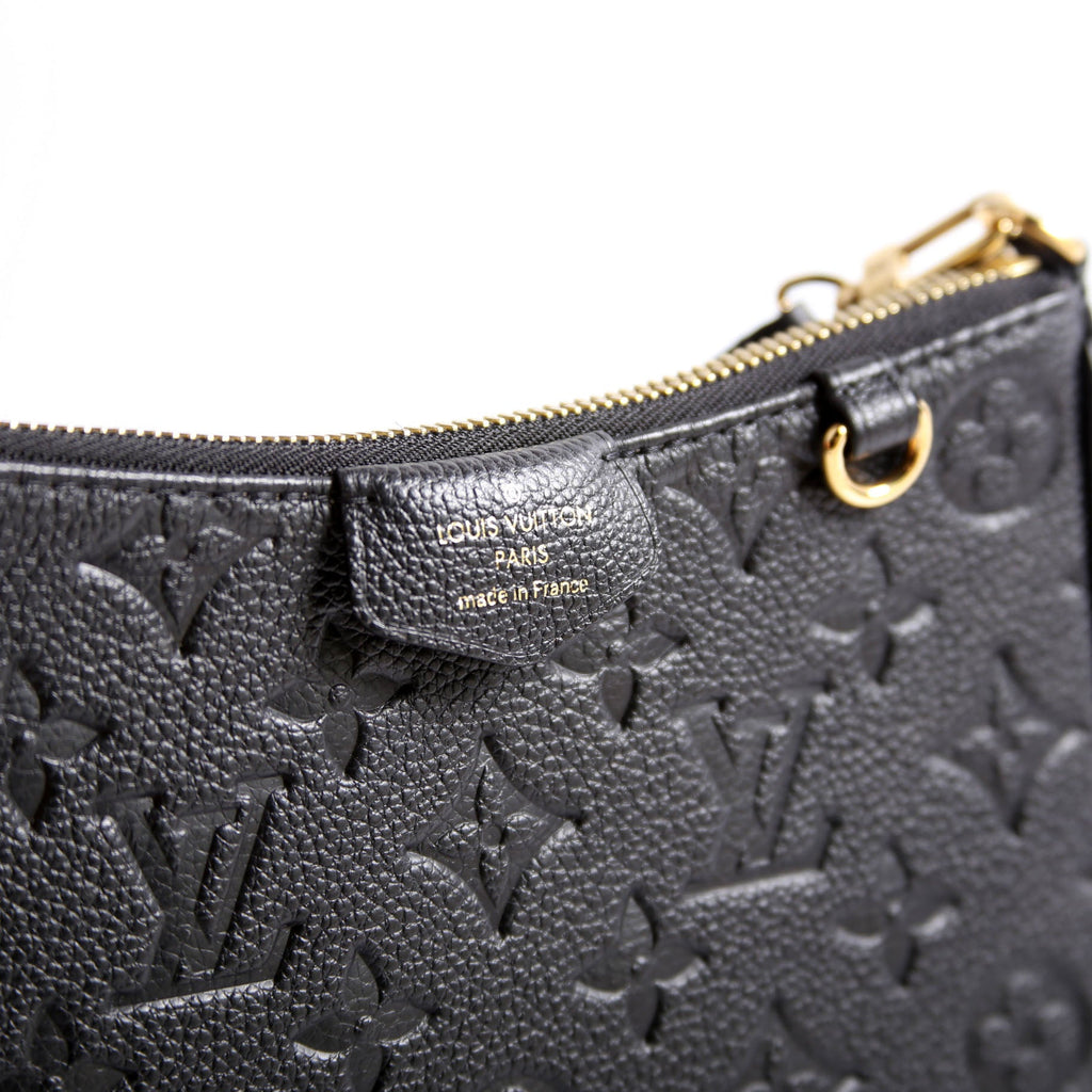 Easy Pouch On Strap Empreinte Black