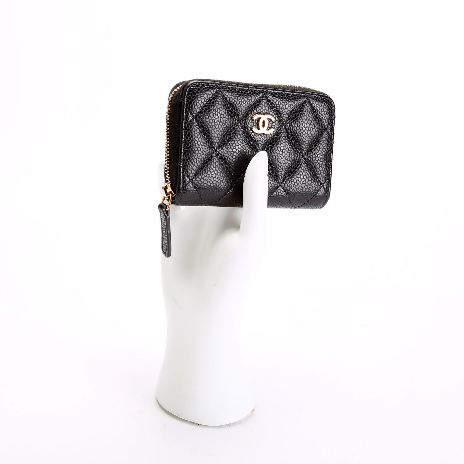 Classic Quilted Zippy Coin Purse Caviar 29M Black