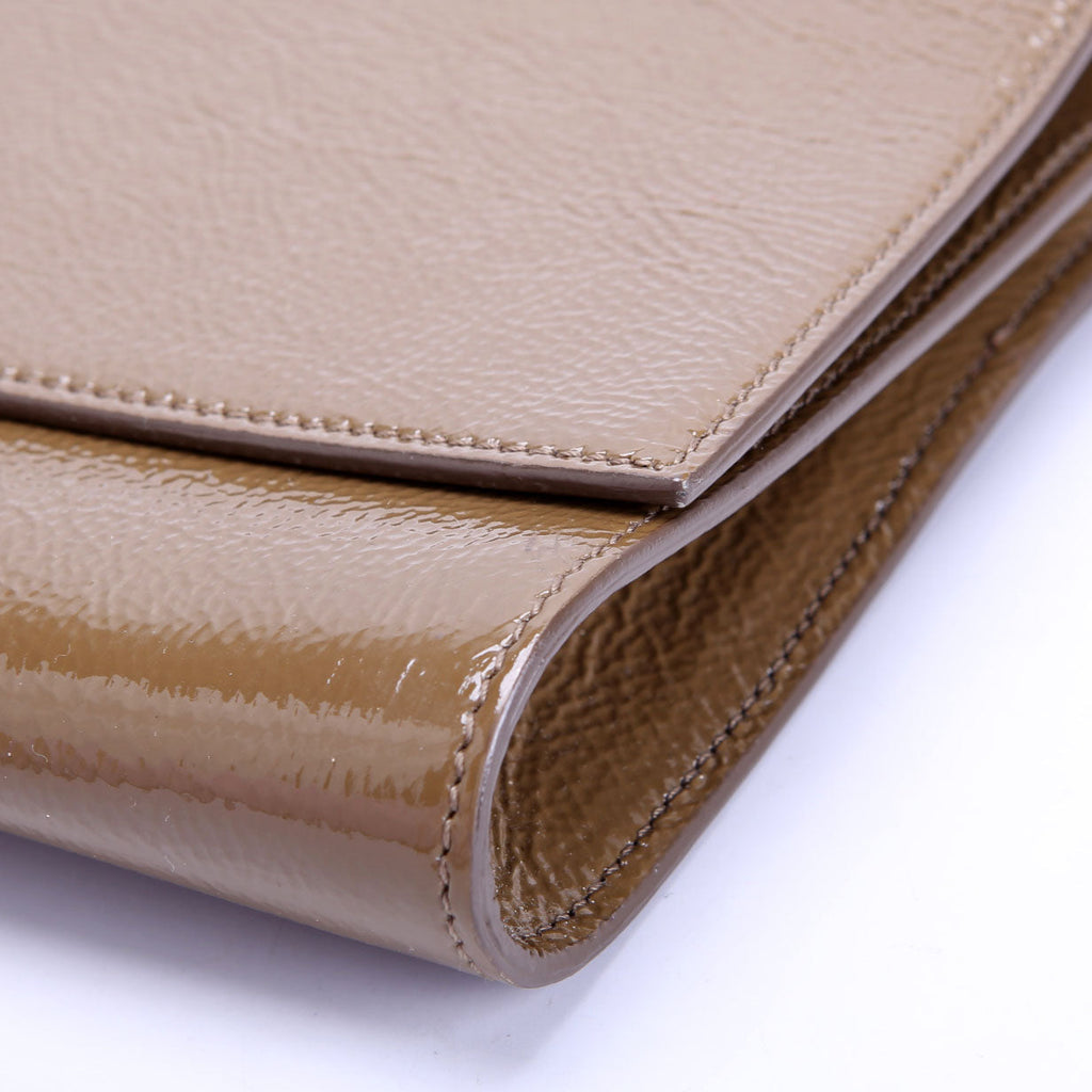 Belle De Jour Clutch Texture Patent 203855