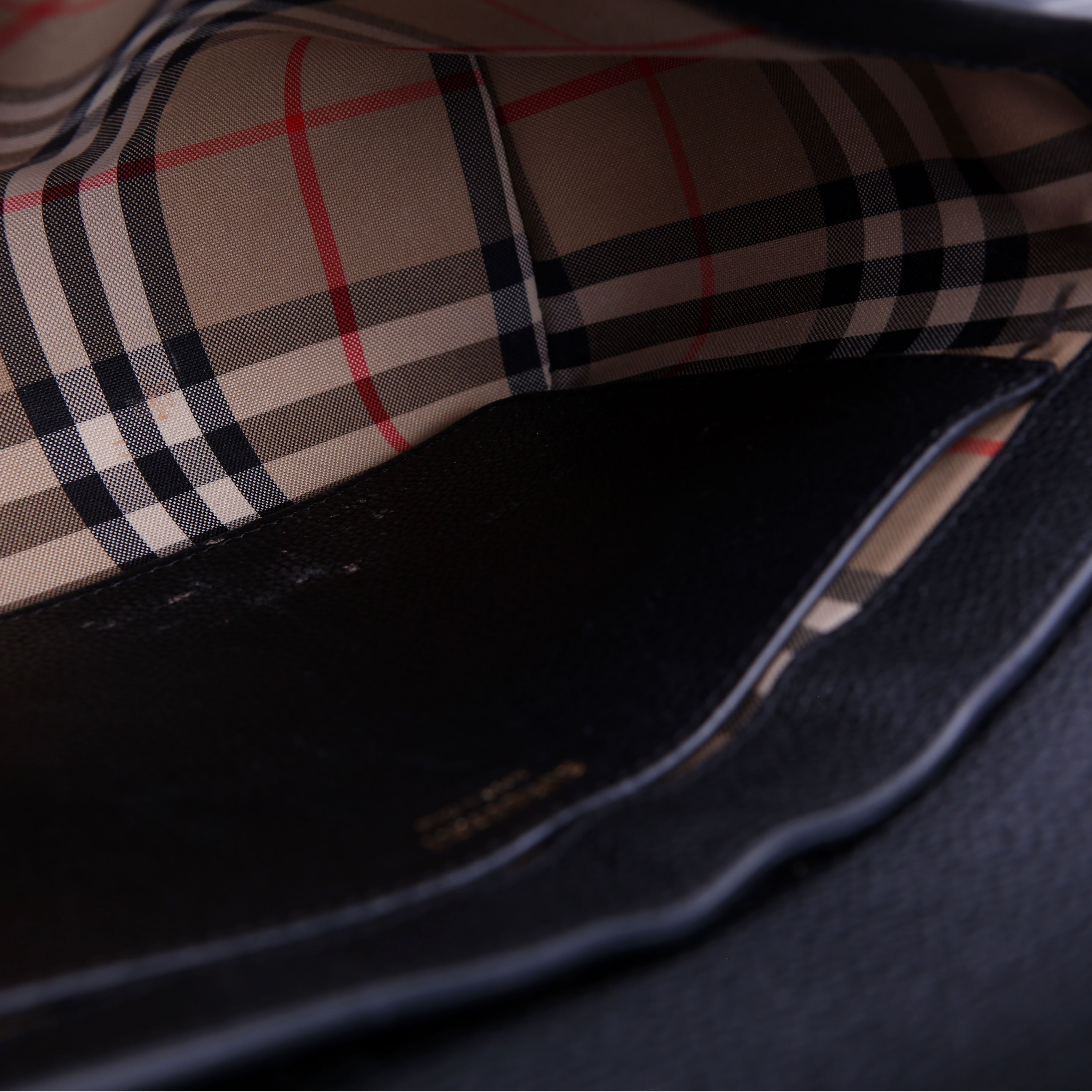 Vintage Check Note Crossbody Bag Black