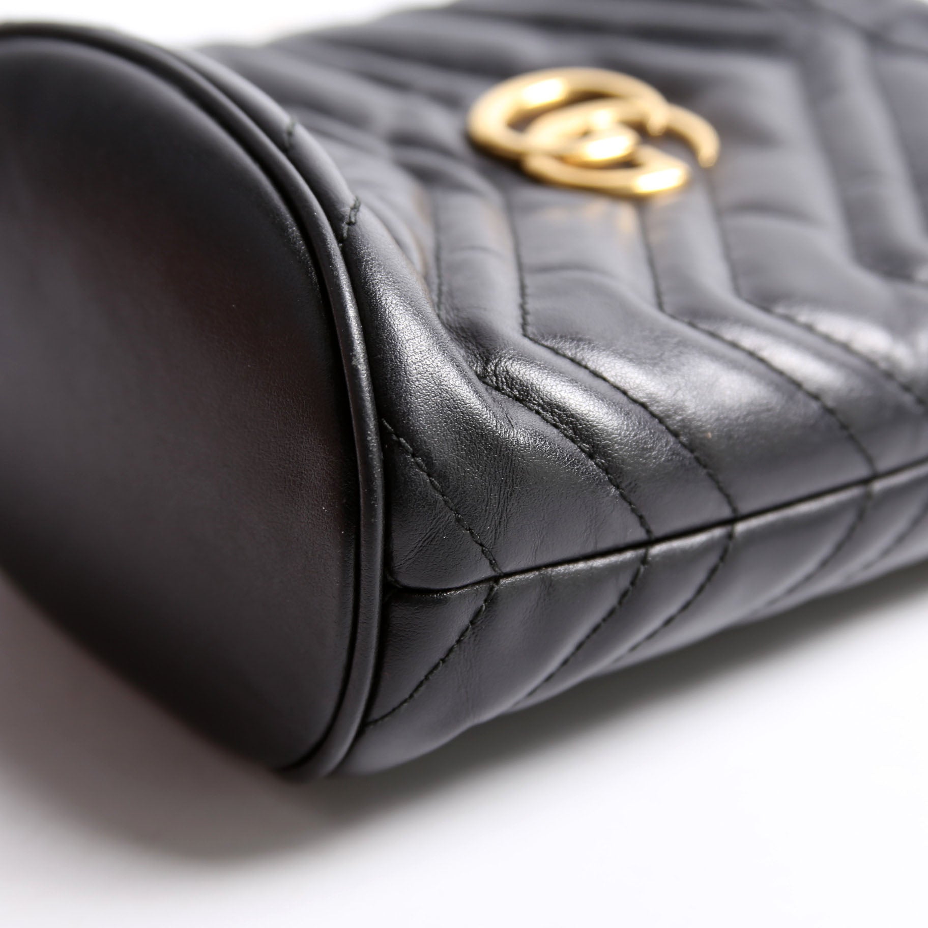 575163 Marmont Mini Bucket Black