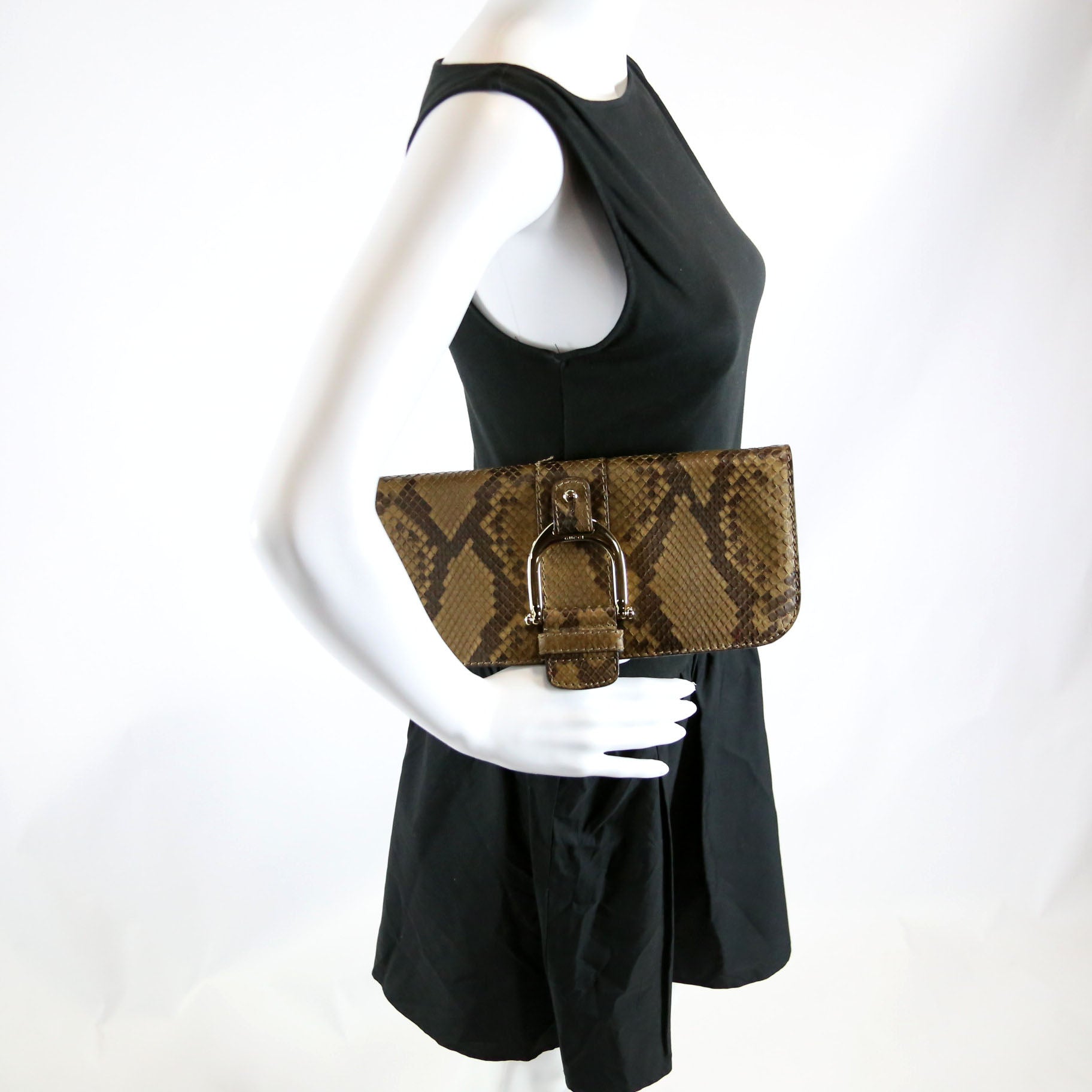 257053 Greenwich Clutch Python Leather Brown