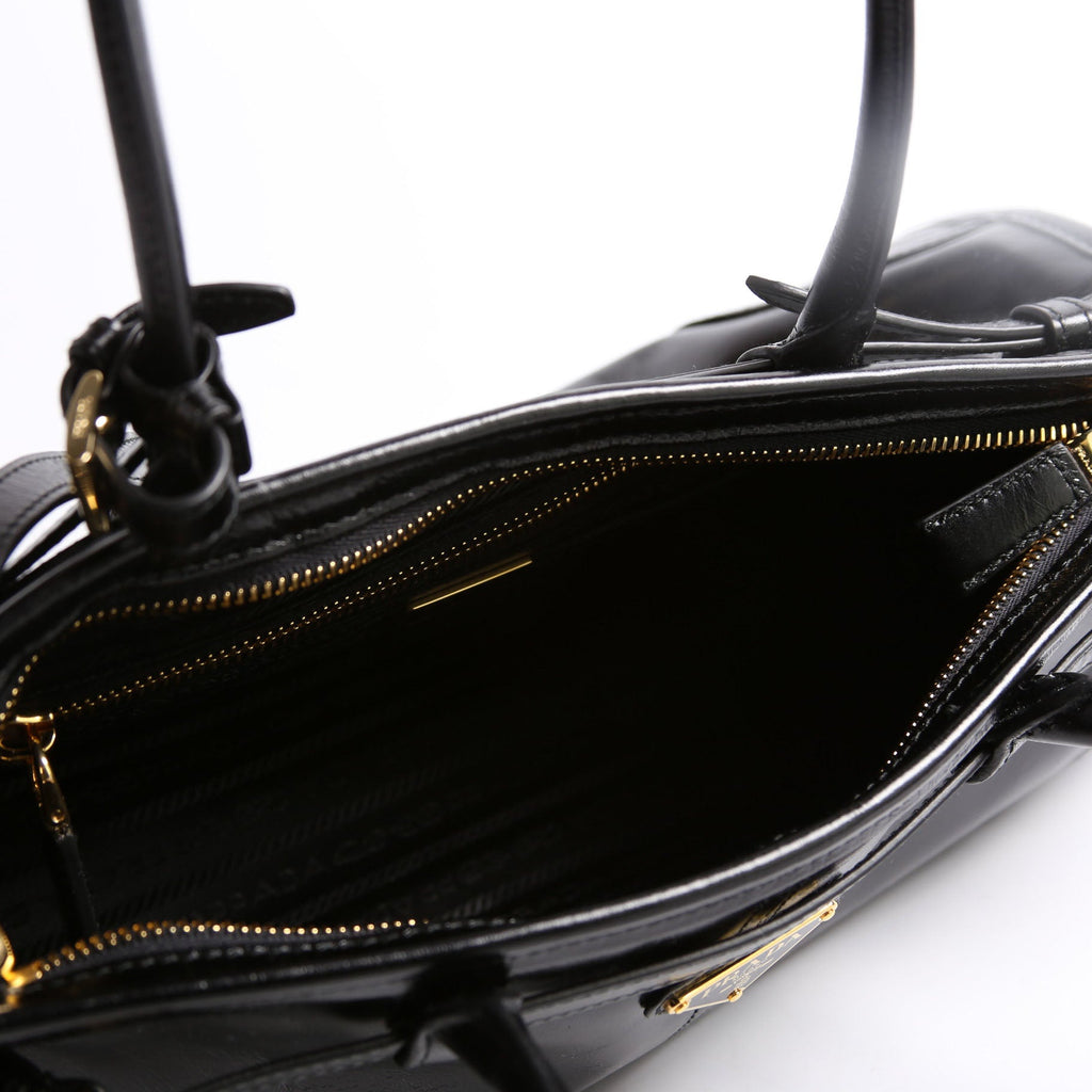 1BA426 Bonnie Medium Calfskin Shoulder Bag Black