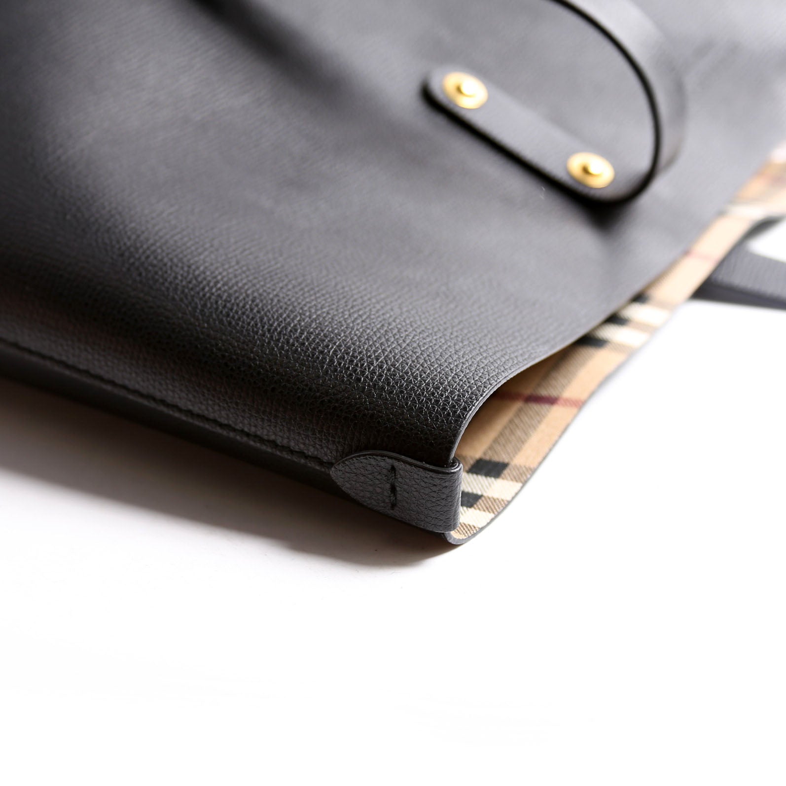 Grainy Leather Haymarket Check Vertical Tote