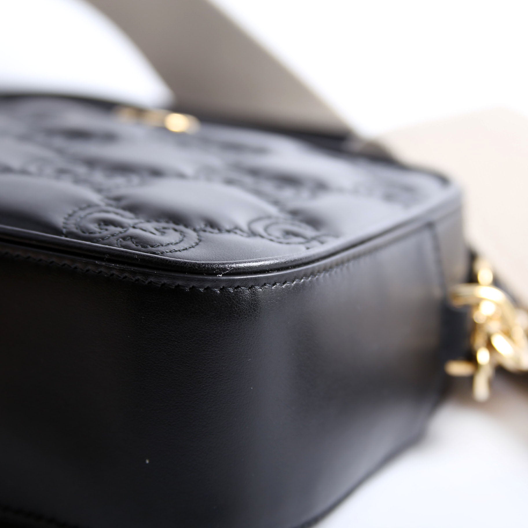 Gucci 702234 GG Matelasse Small Black