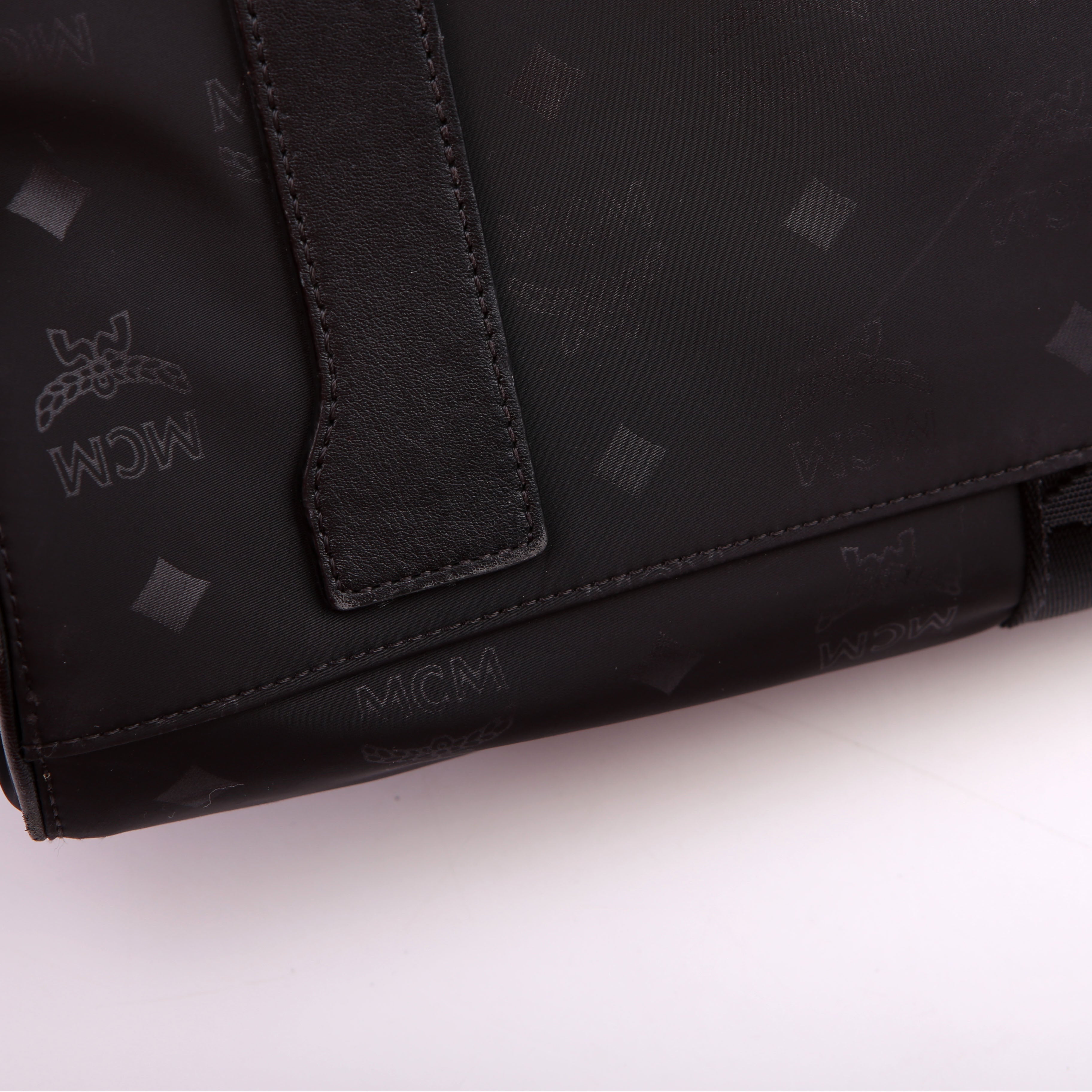 Traveler Weekender Nylon Monogram Black