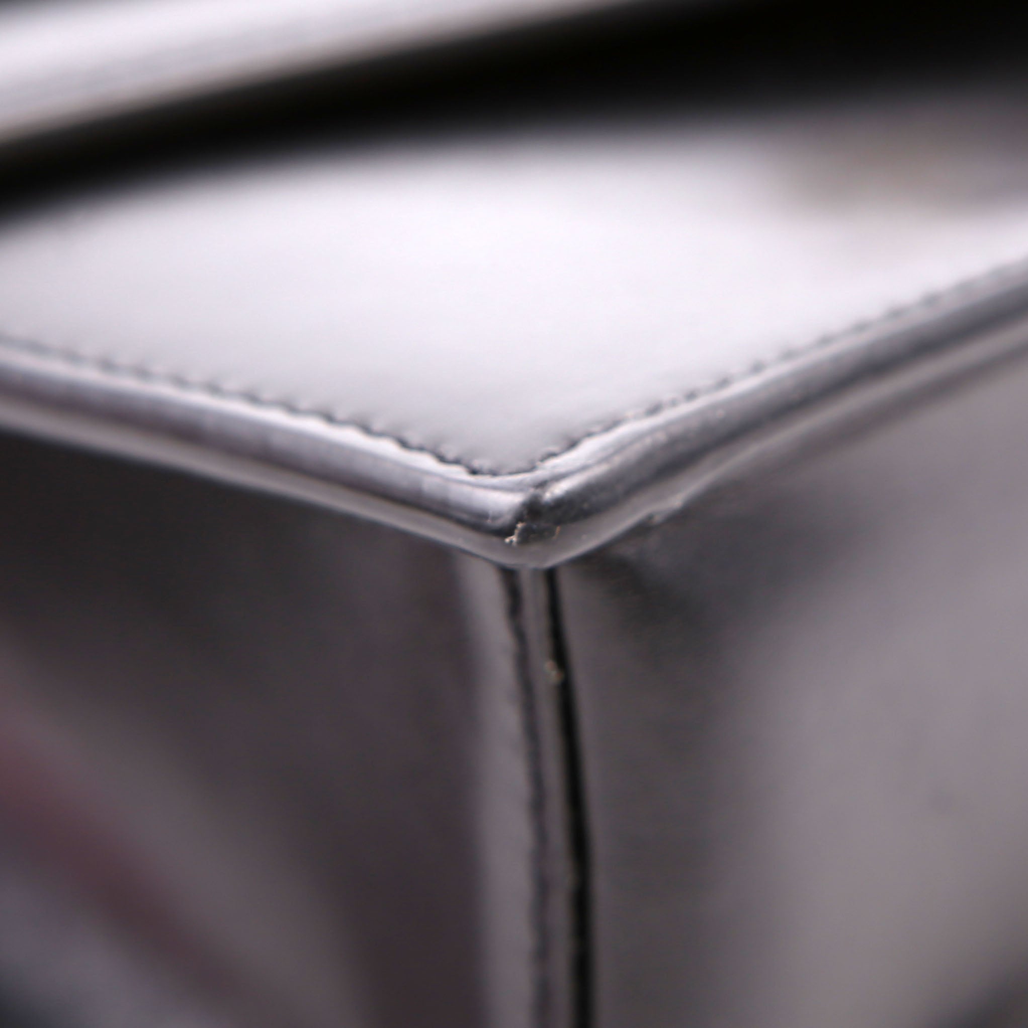 Sulpice Medium Leather Black