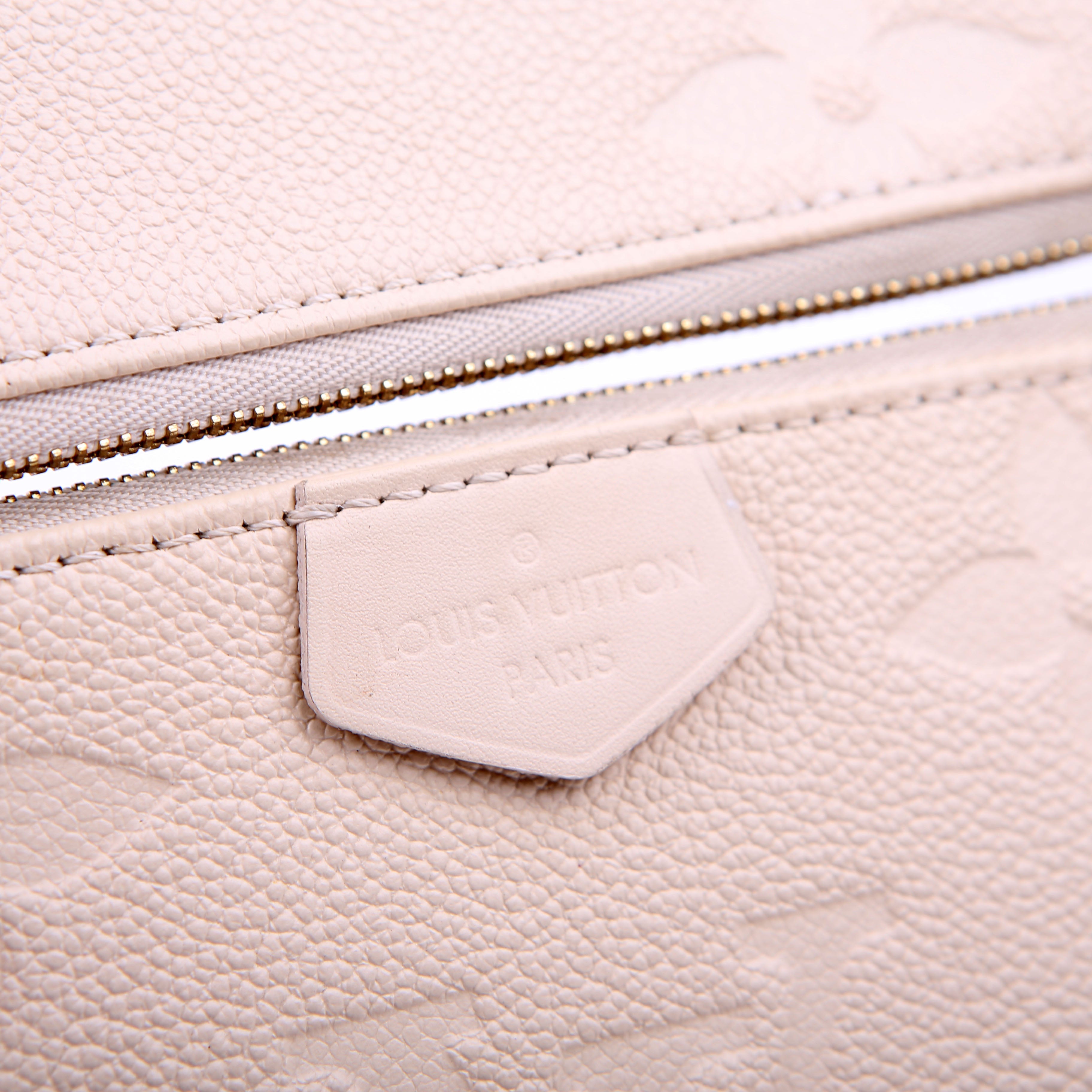 Multi Pochette Empreinte White