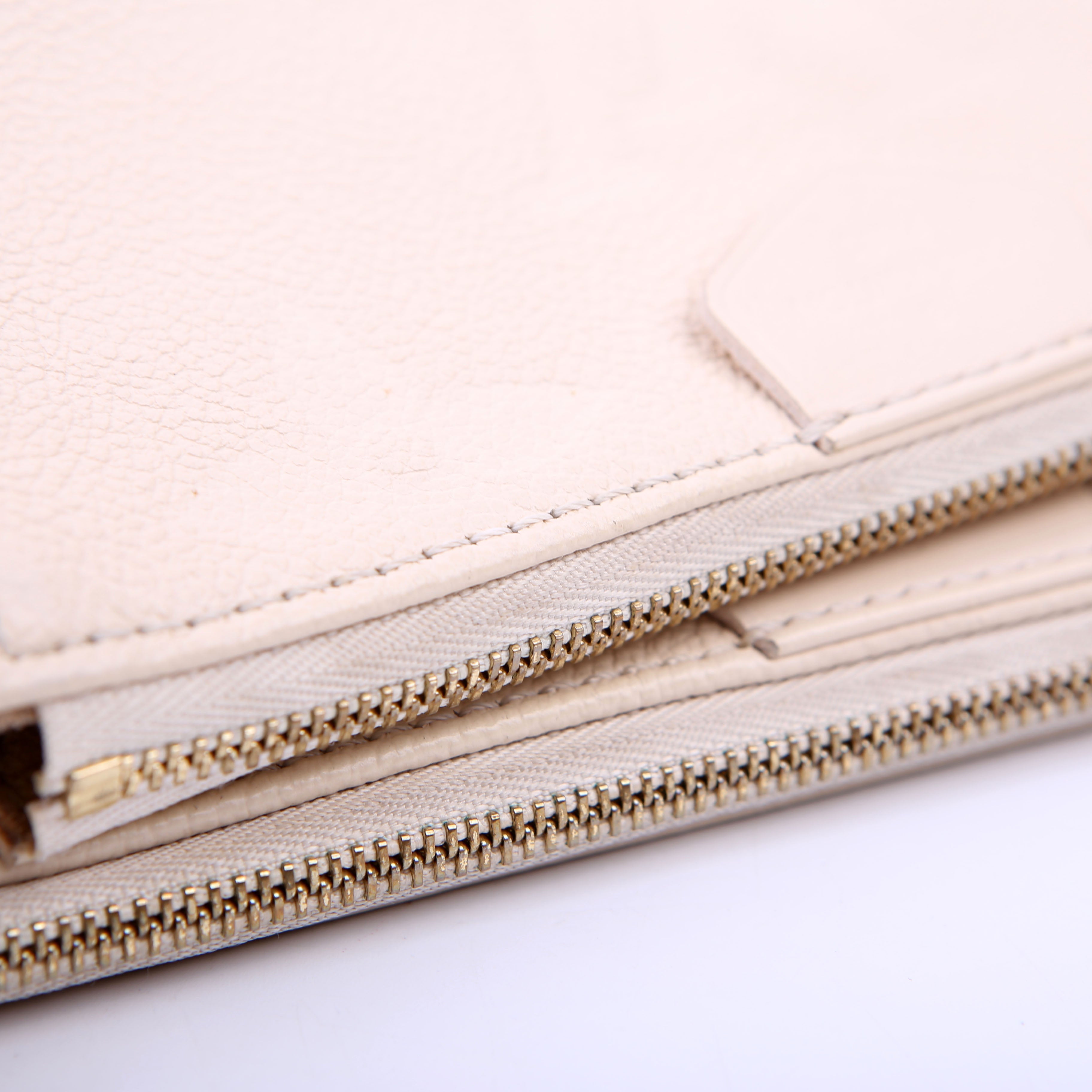 Multi Pochette Empreinte White