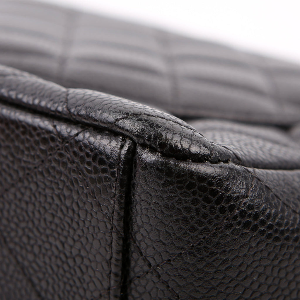 Classic Flap Maxi Caviar 15M Black