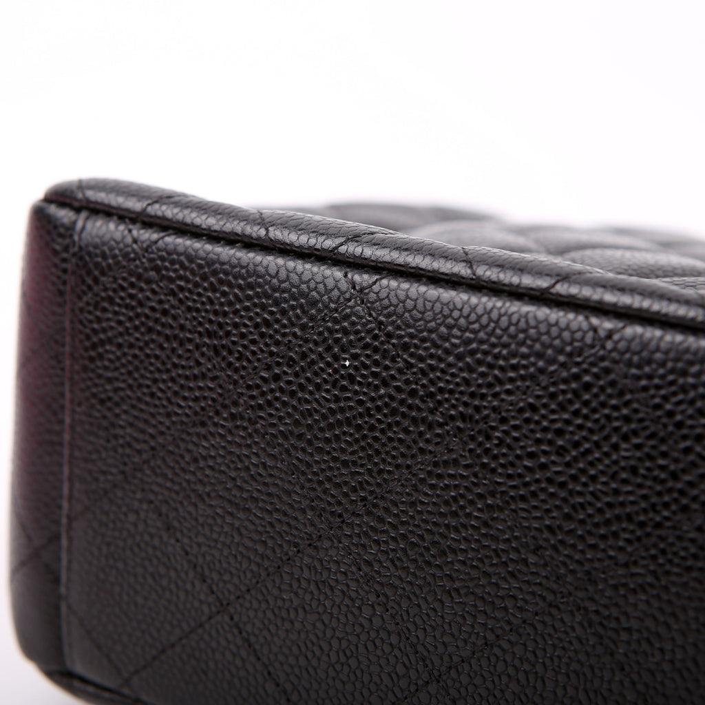 Classic Flap Maxi Caviar 15M Black