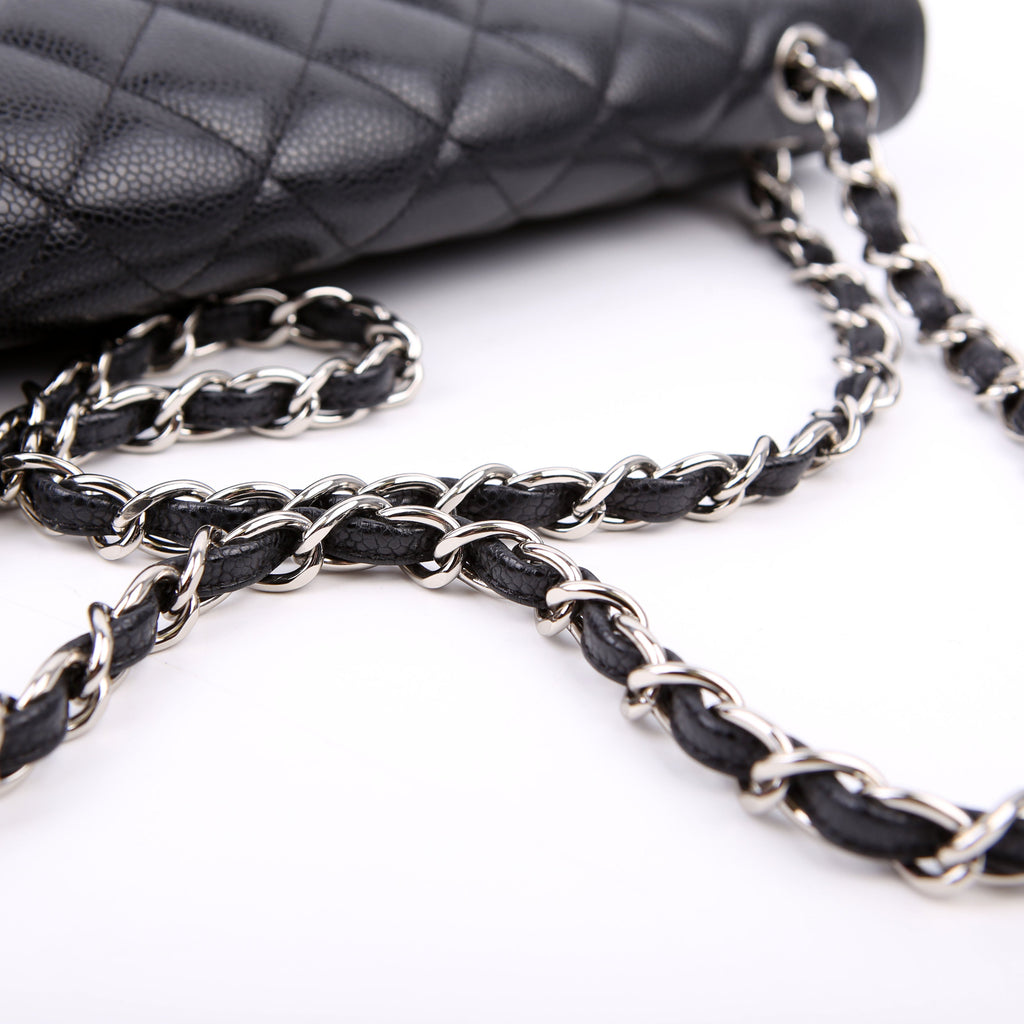 Classic Flap Maxi Caviar 15M Black