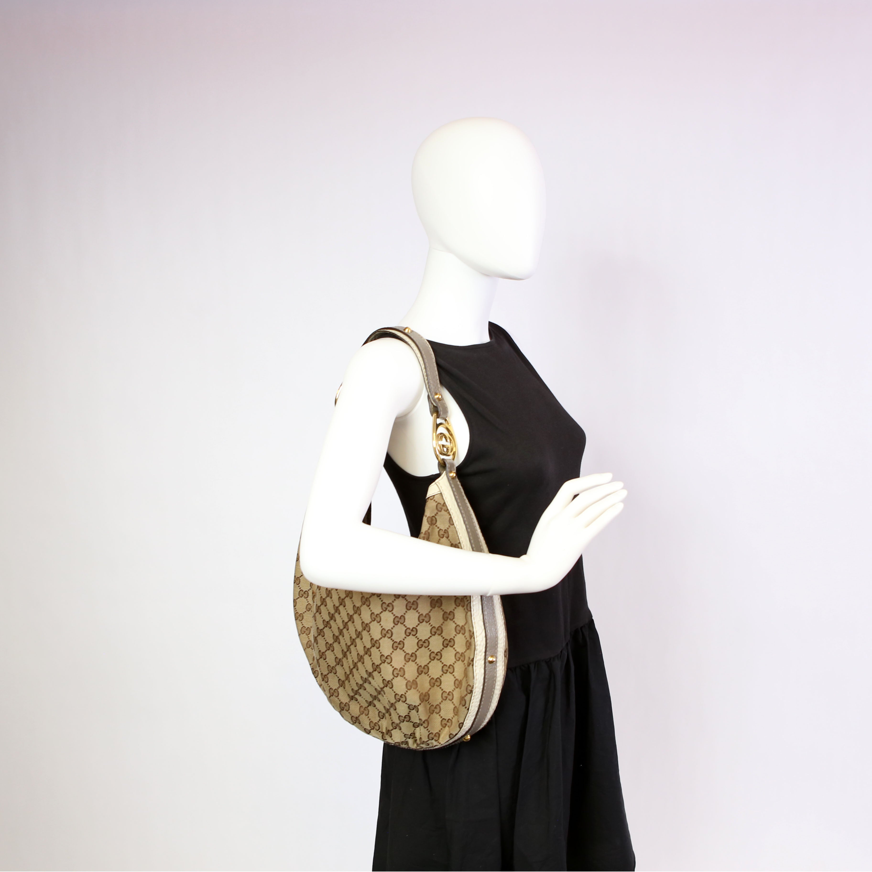 223952 GG Canvas Hobo Medium Tan/White