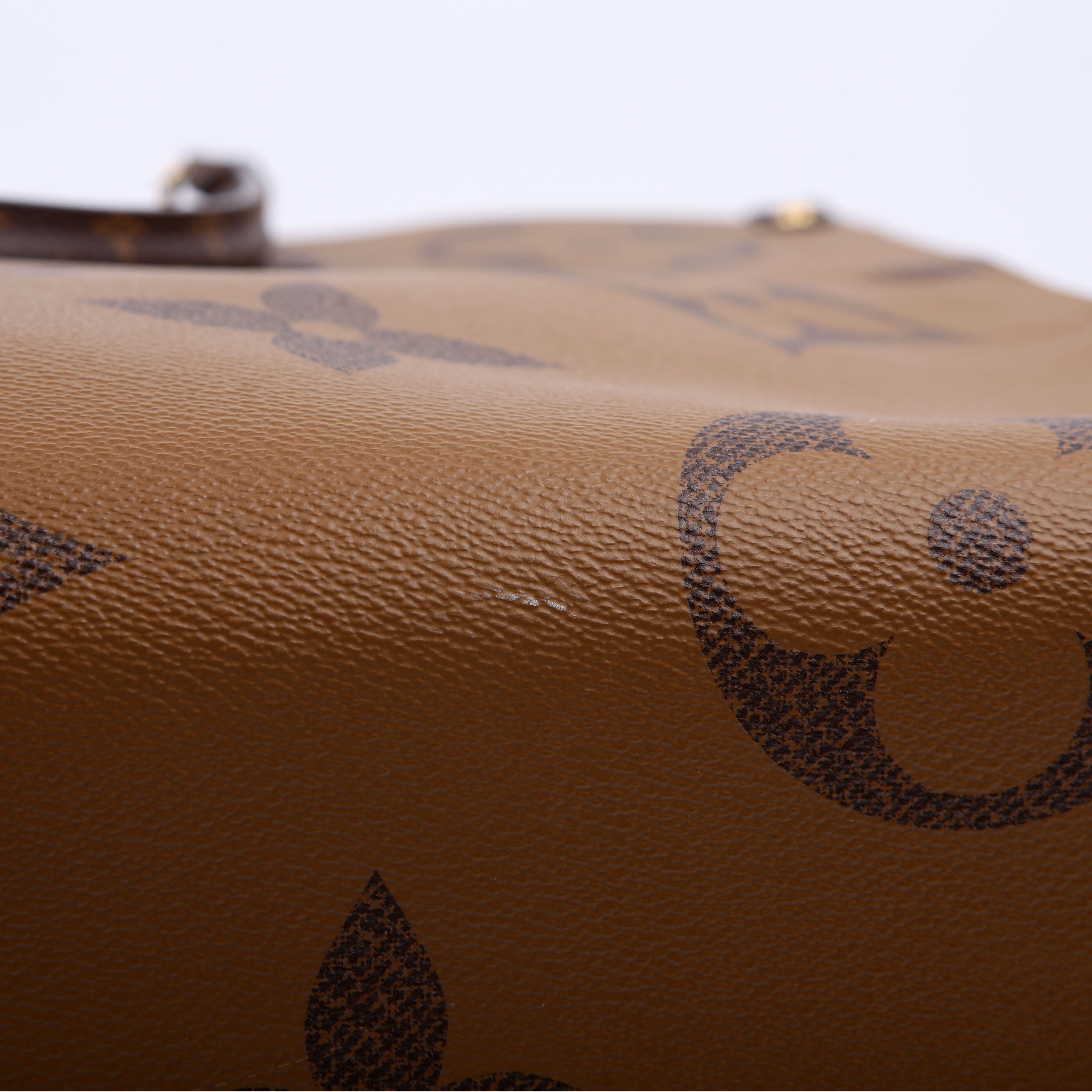 ONTHEGO GM Reverse Monogram