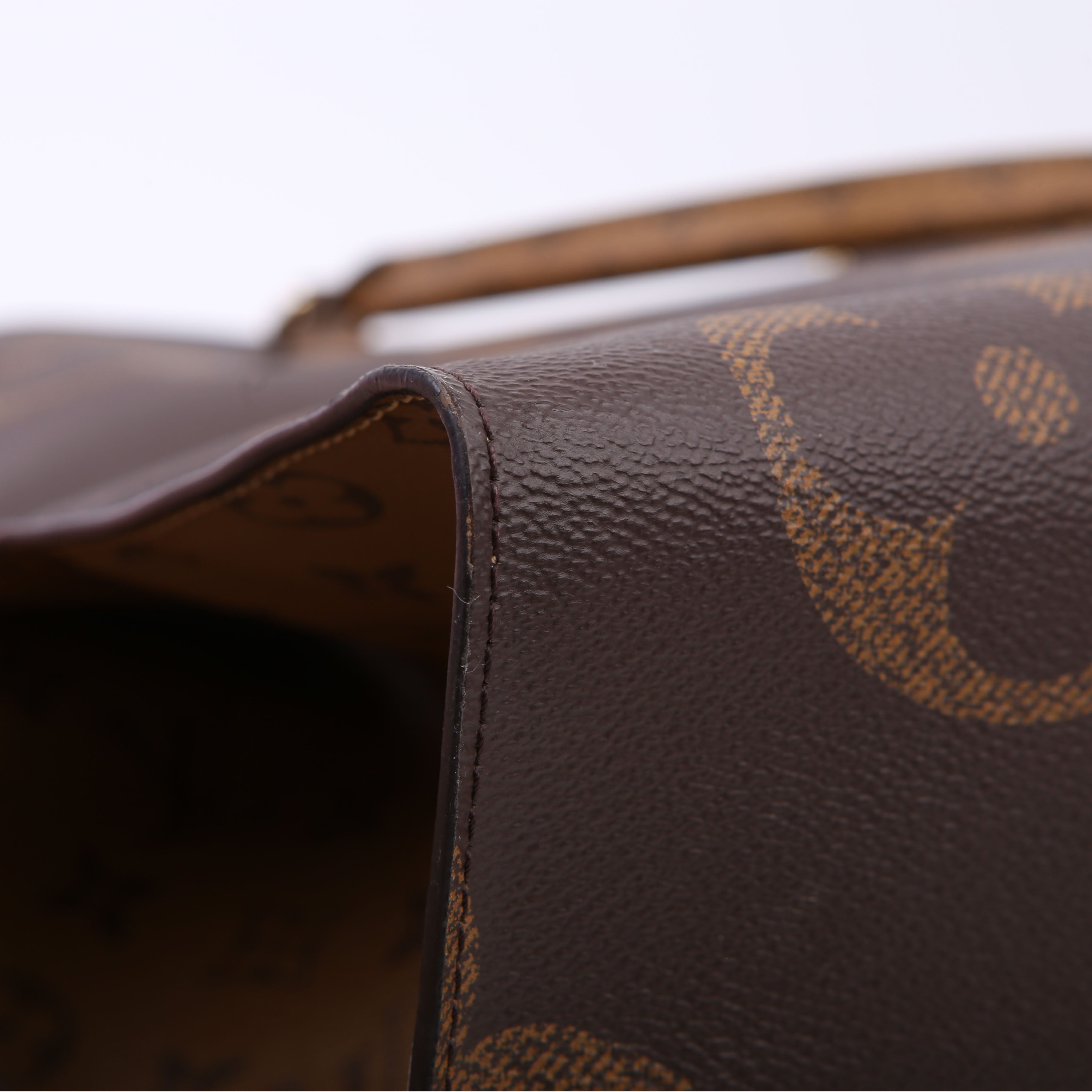 ONTHEGO GM Reverse Monogram