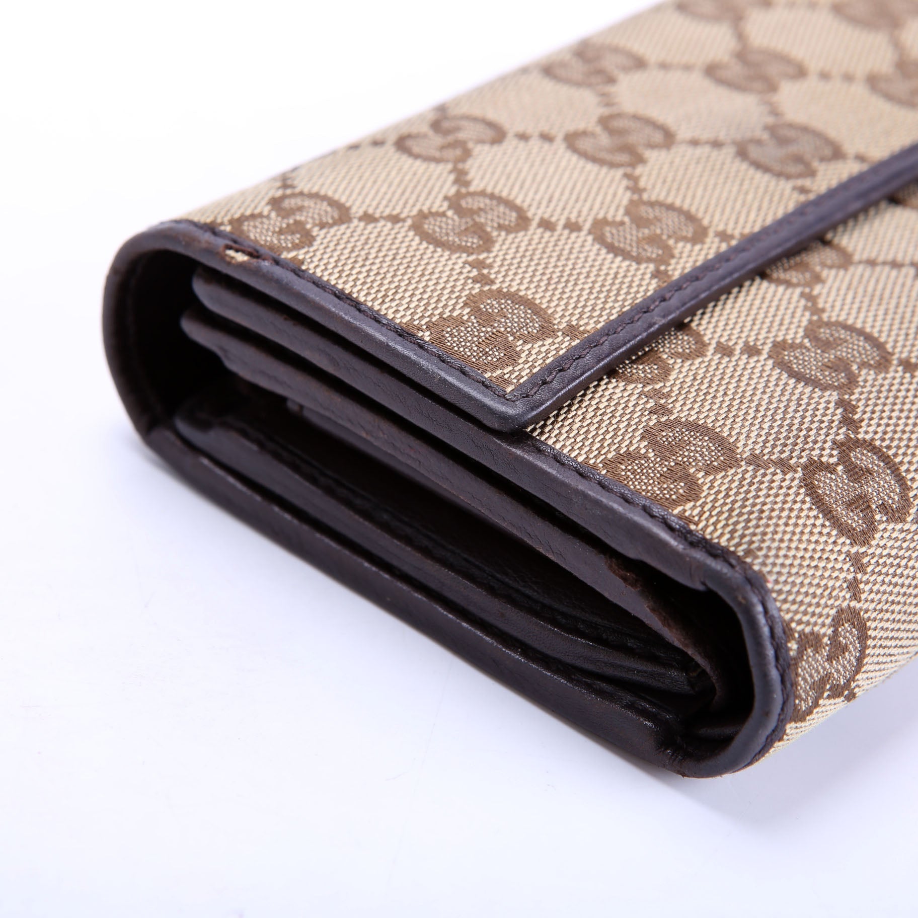 256935 GG Canvas Tri-Fold Compact Wallet