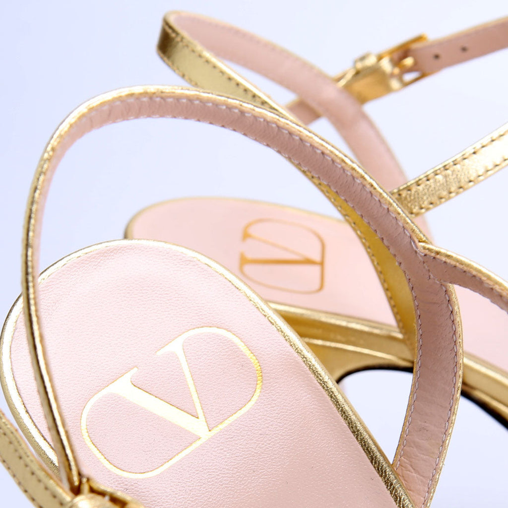 VLogo Platform Pumps Size 36 Gold