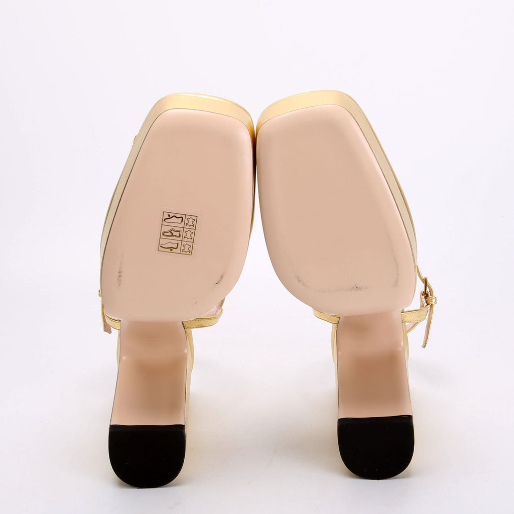 VLogo Platform Pumps Size 36 Gold