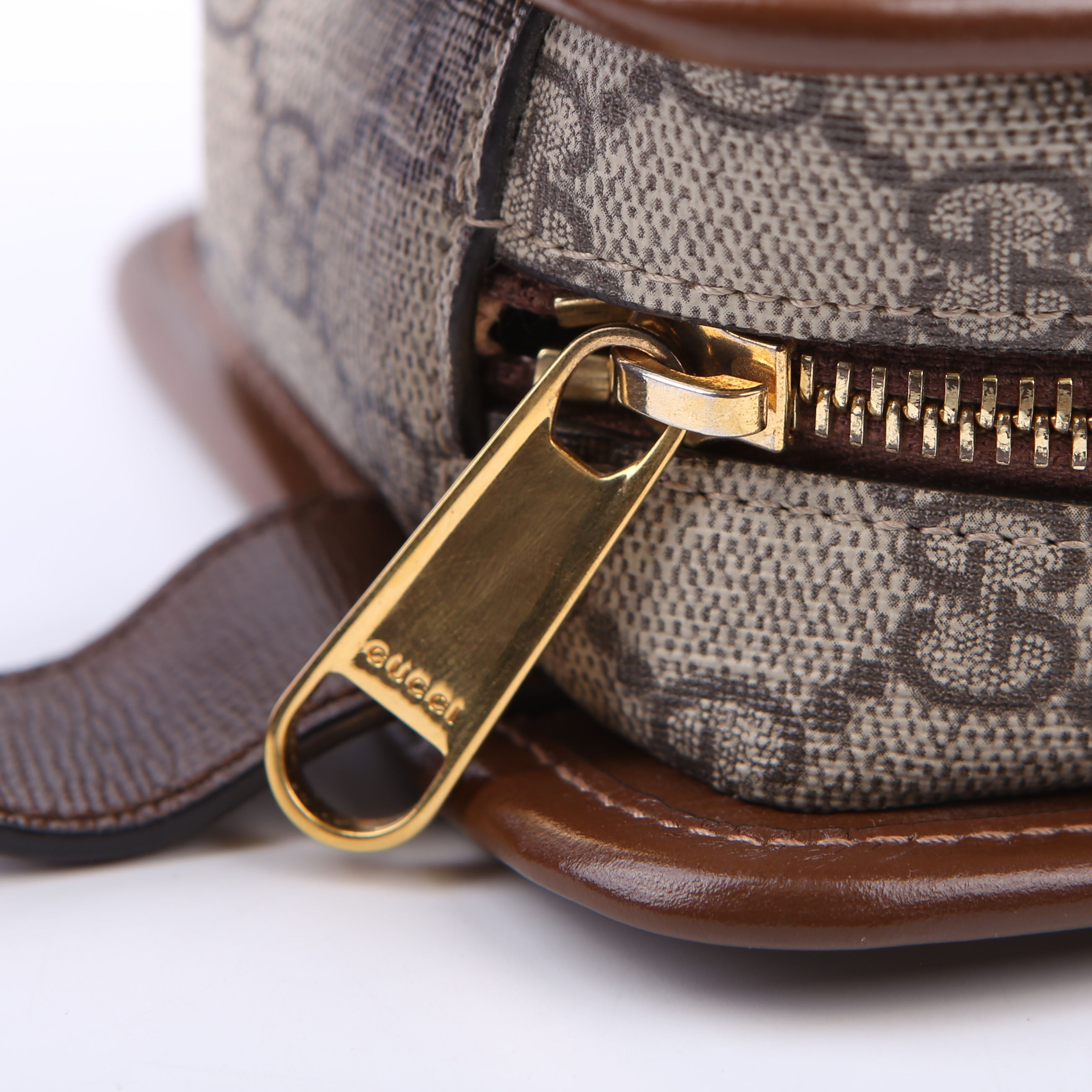 Gucci 625764 GG Supreme Travel Pouch Brown