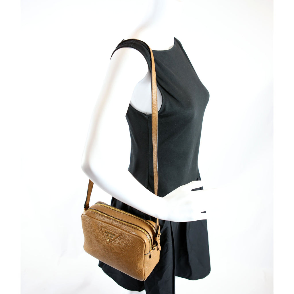 1BH082 Double Zip Small Shoulder Bag Brown