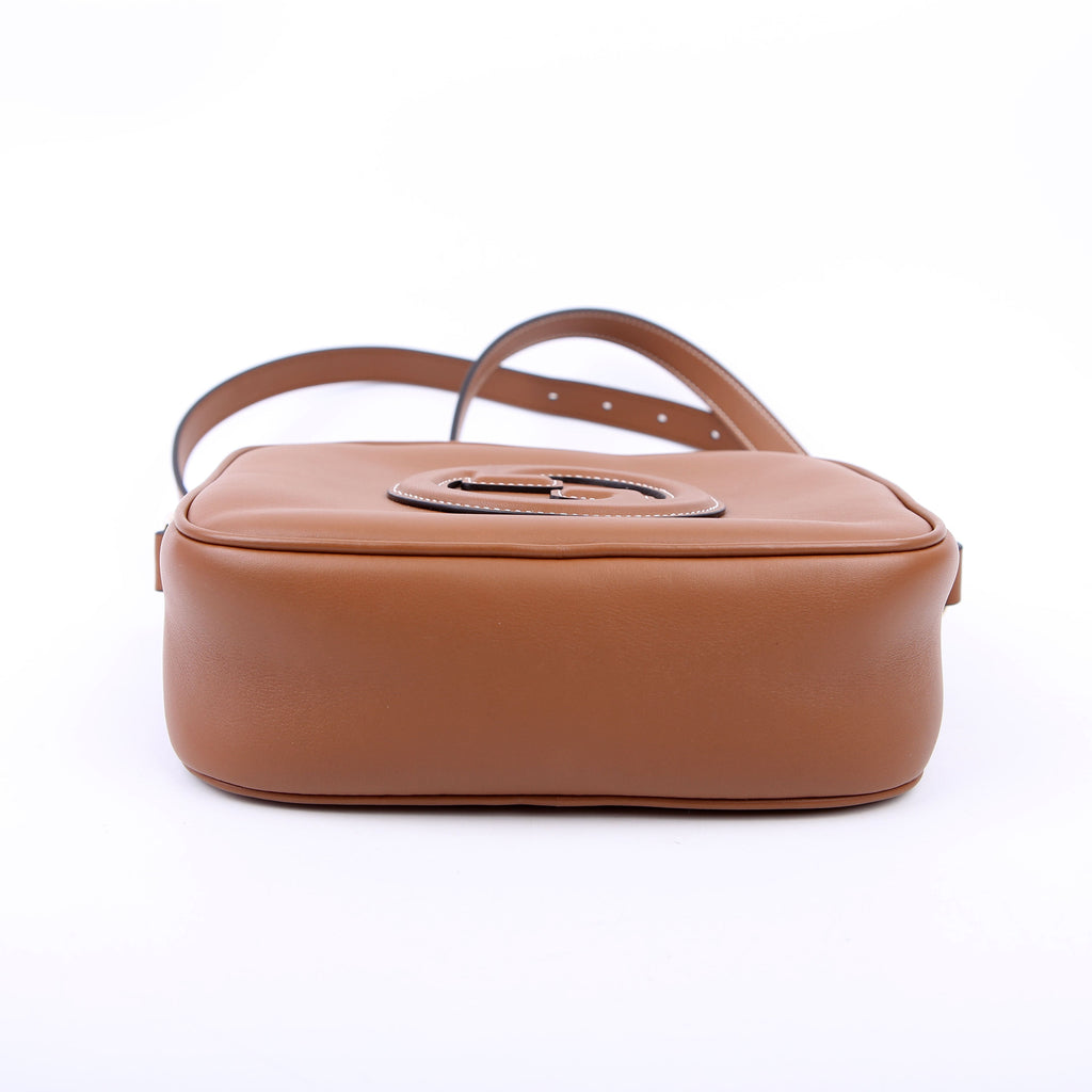 820429 Blondie Camera Shoulder Bag Brown